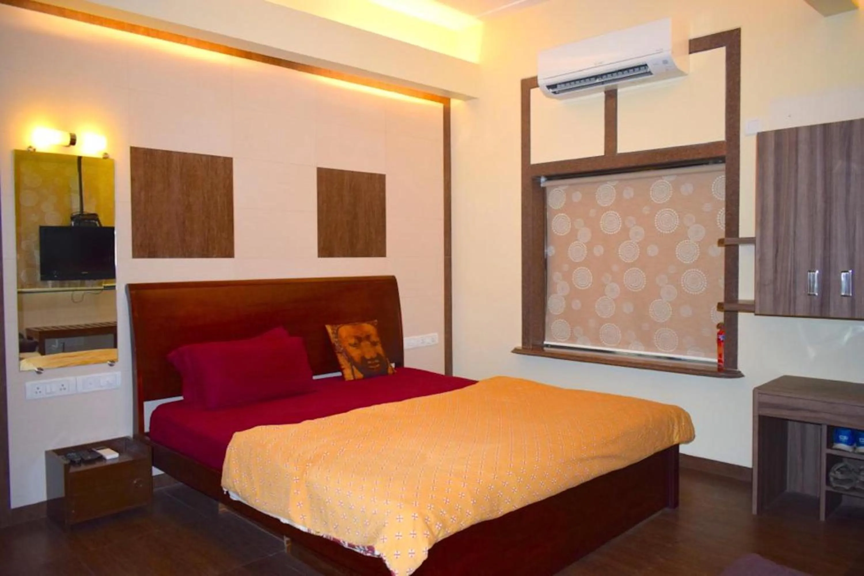 Bed in Apartment In Mumbai City Centre
