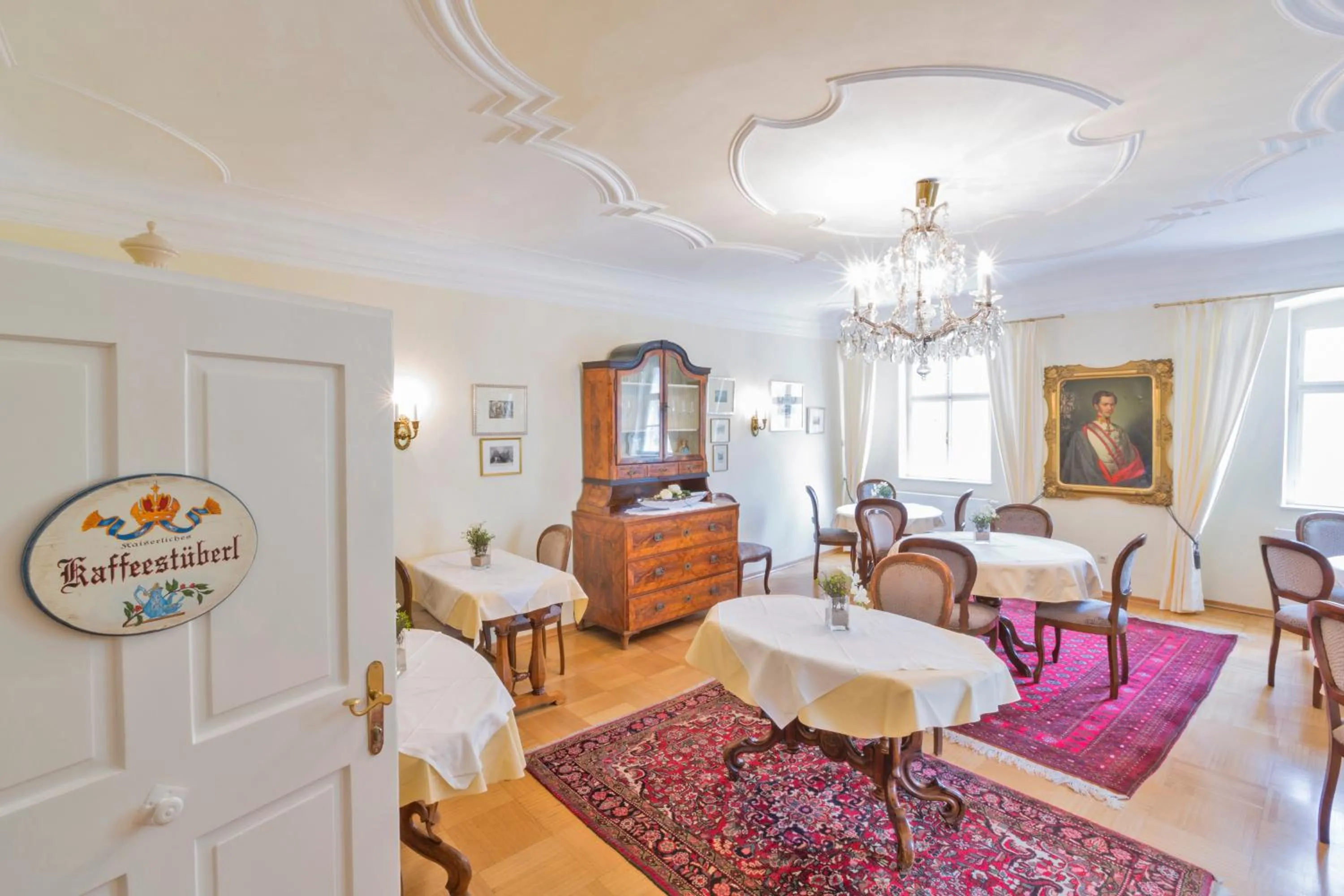 Restaurant/places to eat in Barock-Landhof Burkhardt