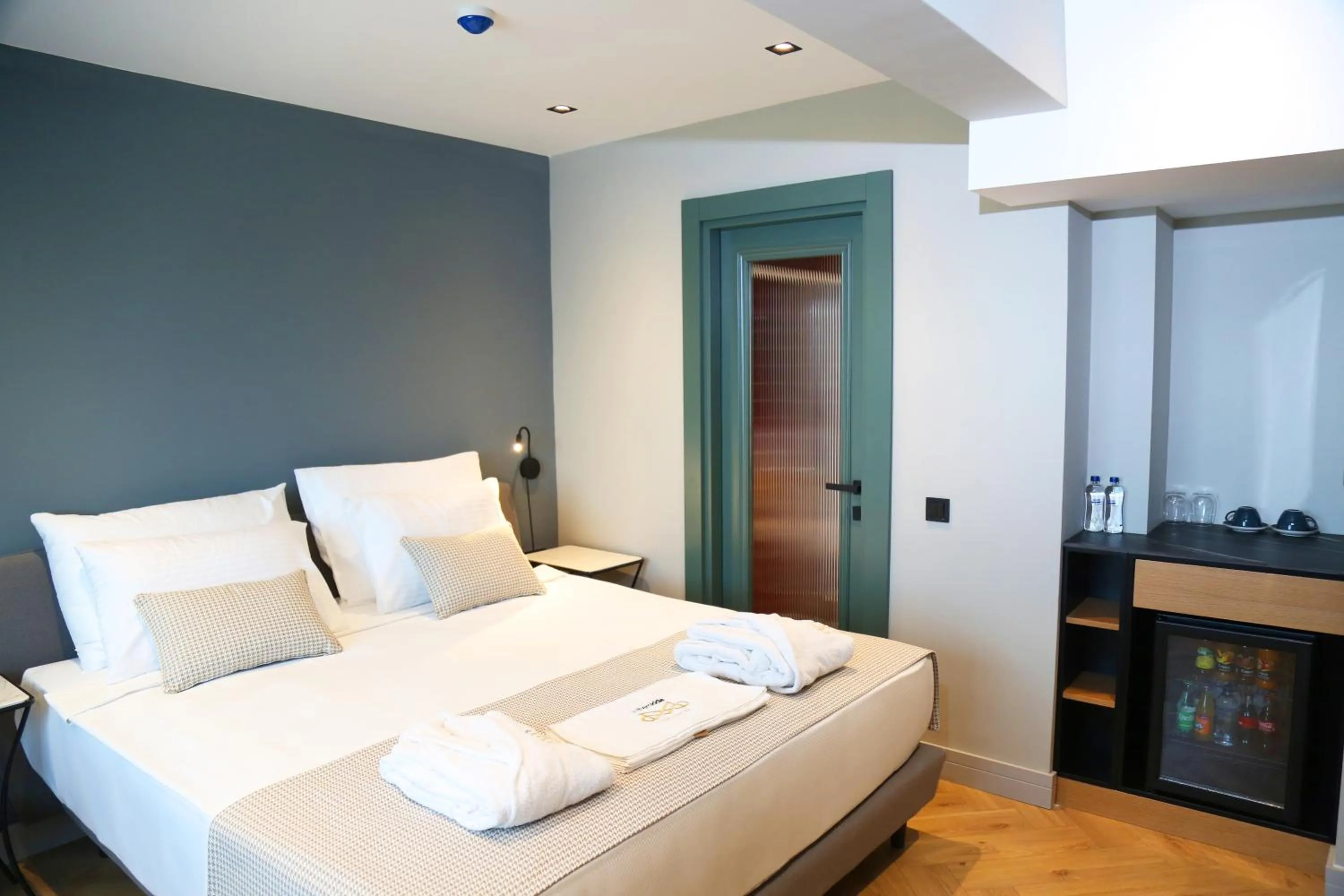 Massage, Bed in İn The Middle Hotel