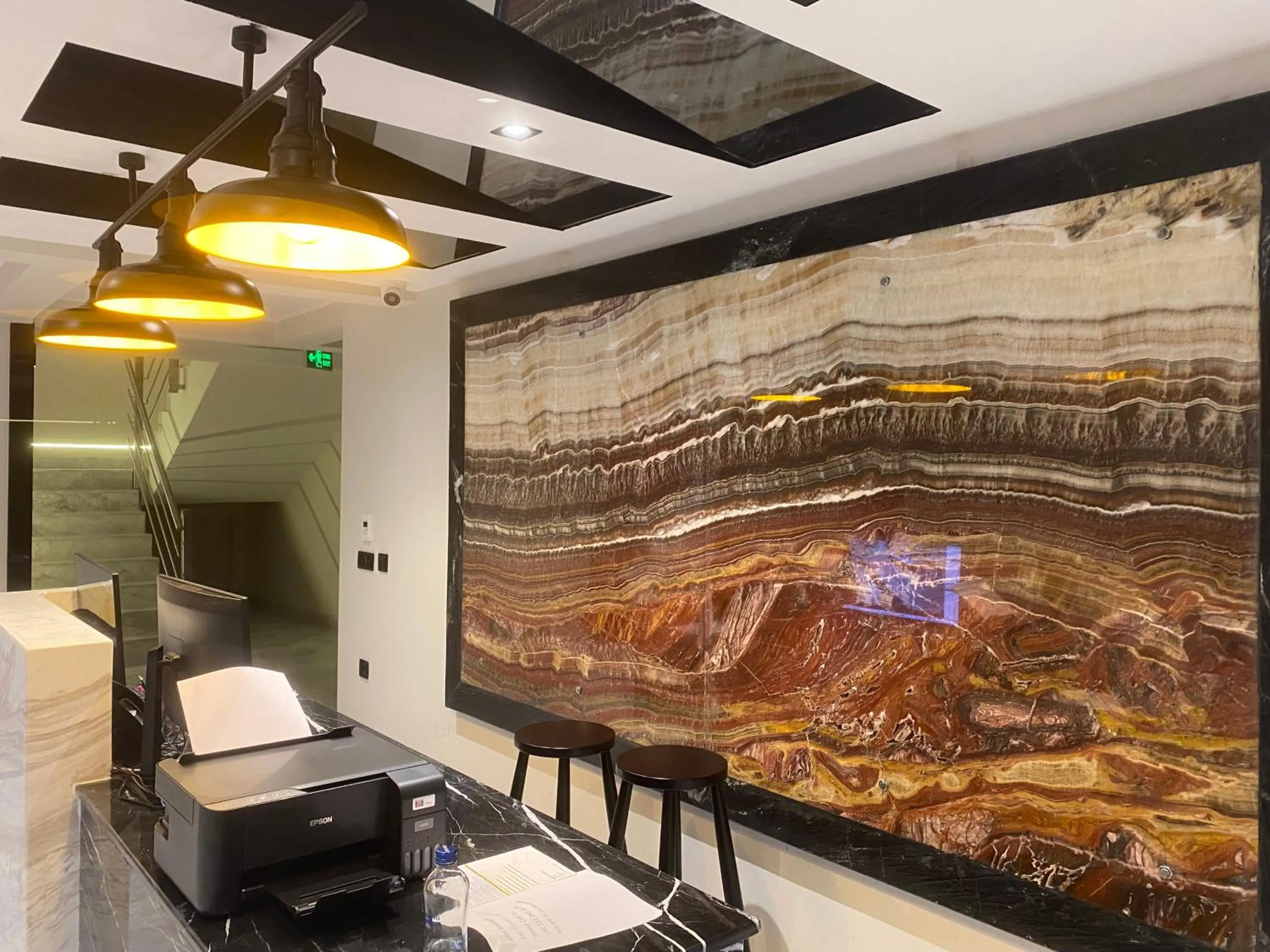 Lobby or reception in İn The Middle Hotel