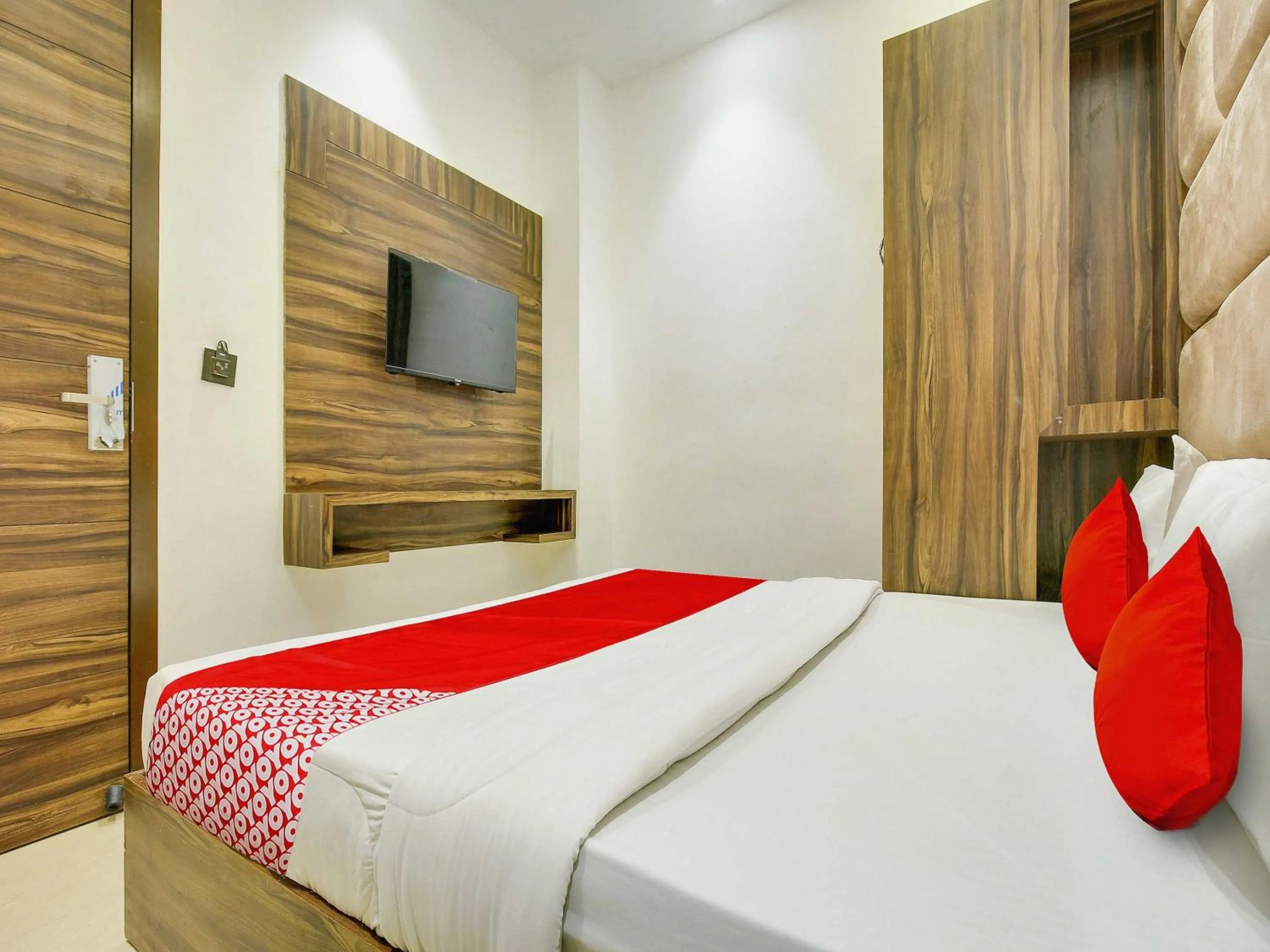 Bedroom, Bed in Hotel Kaushalya Royal