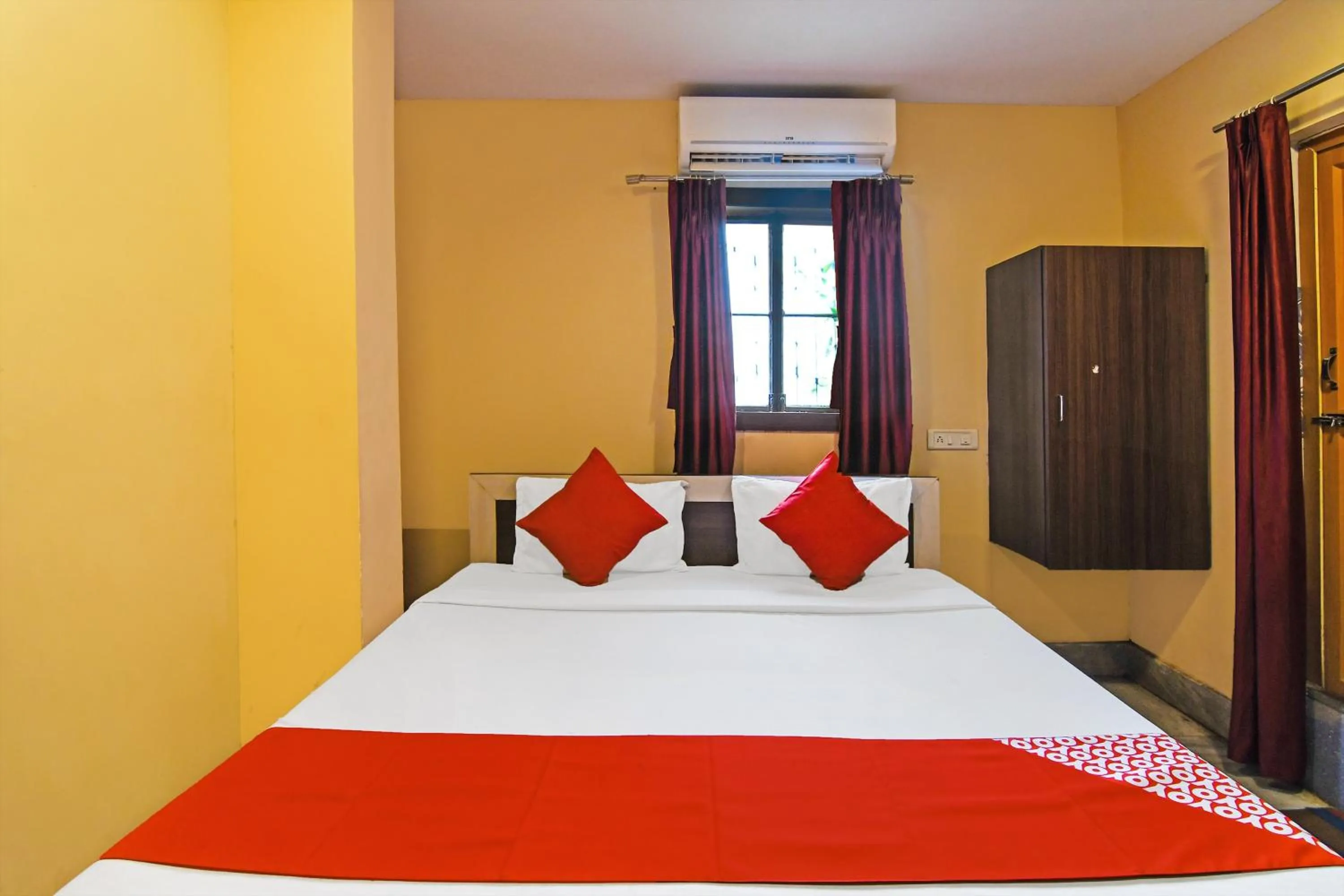 Bedroom, Bed in Hotel O Ashirbad Deluxe