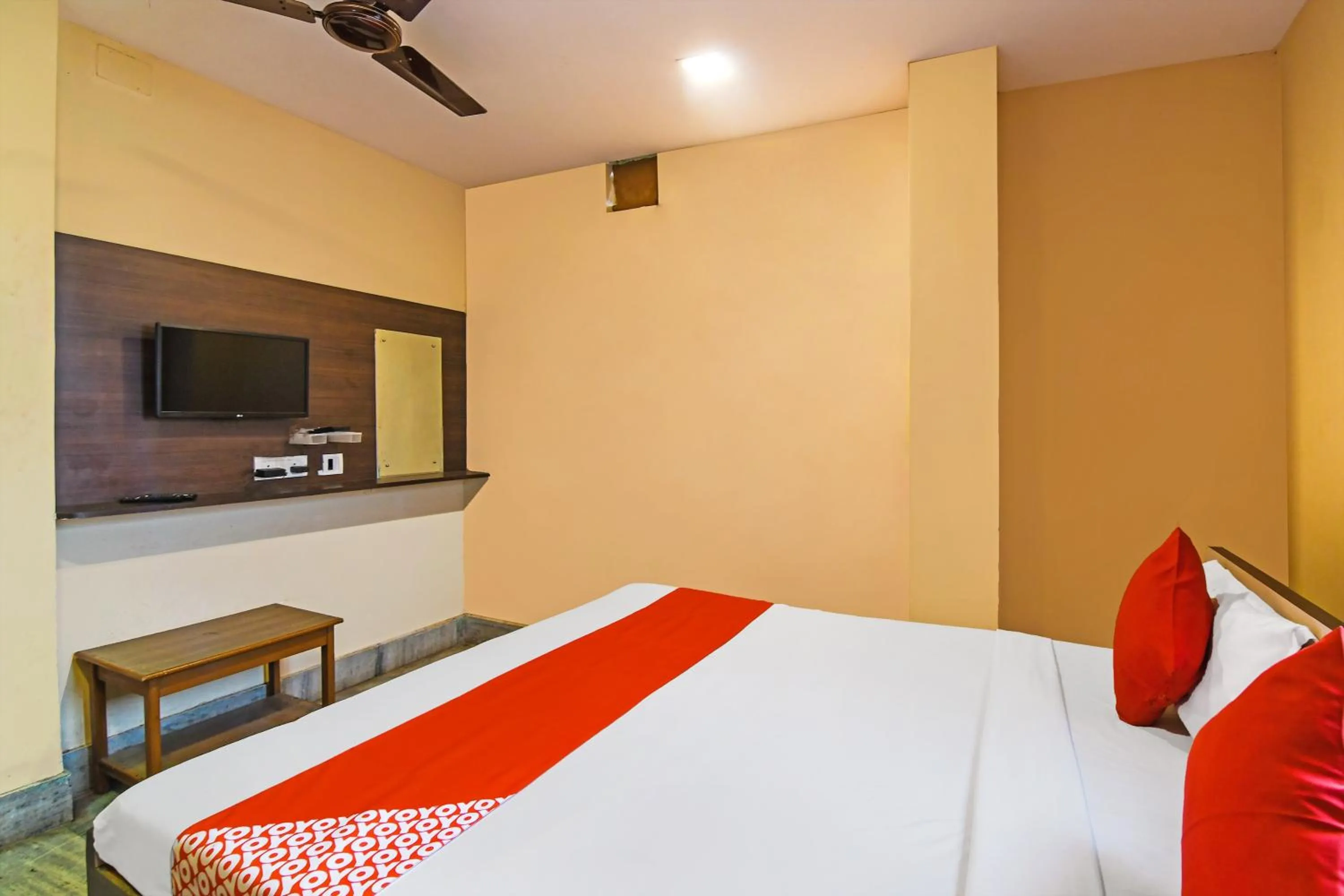 Bedroom, Bed in Hotel O Ashirbad Deluxe