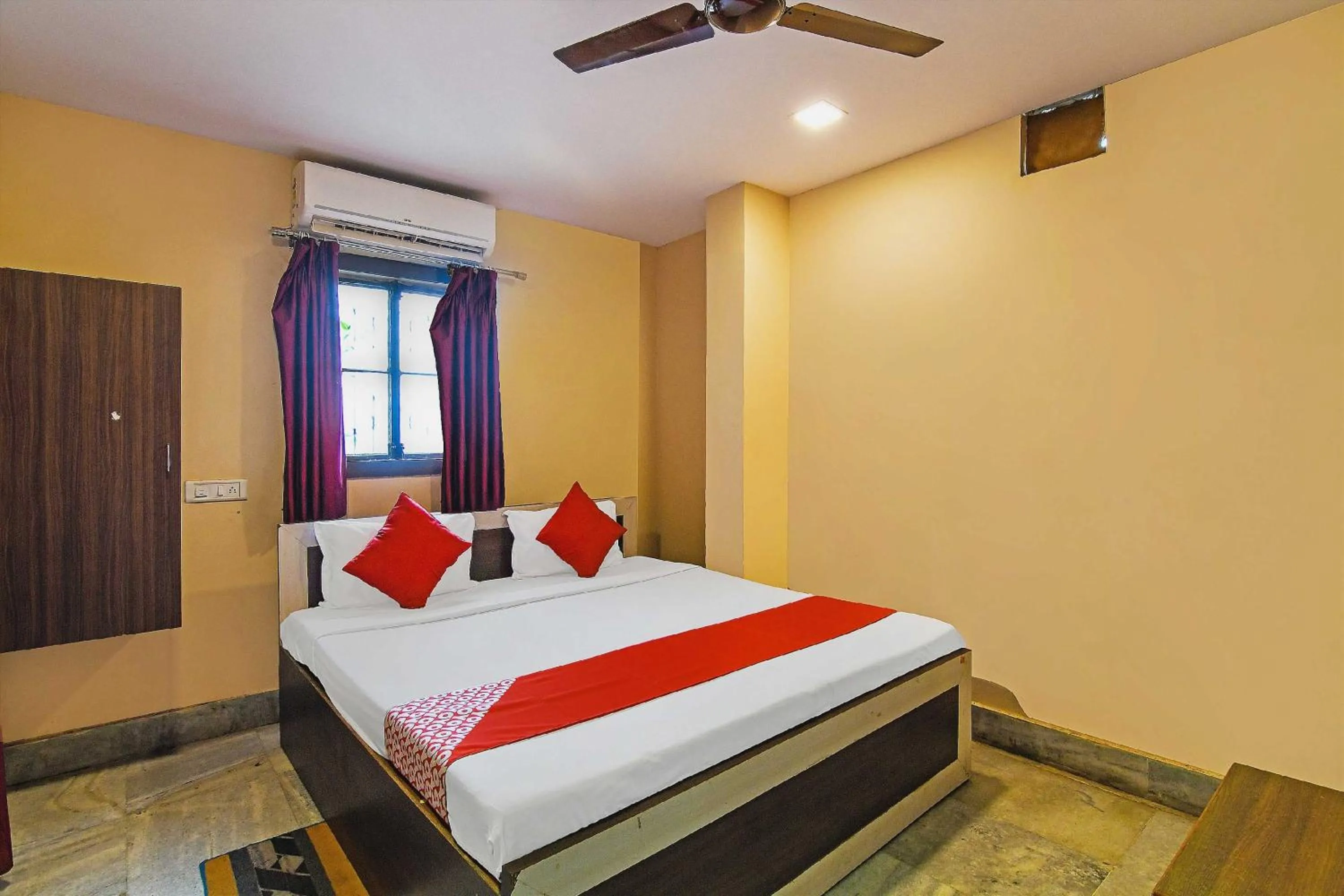 Bedroom, Bed in Hotel O Ashirbad Deluxe