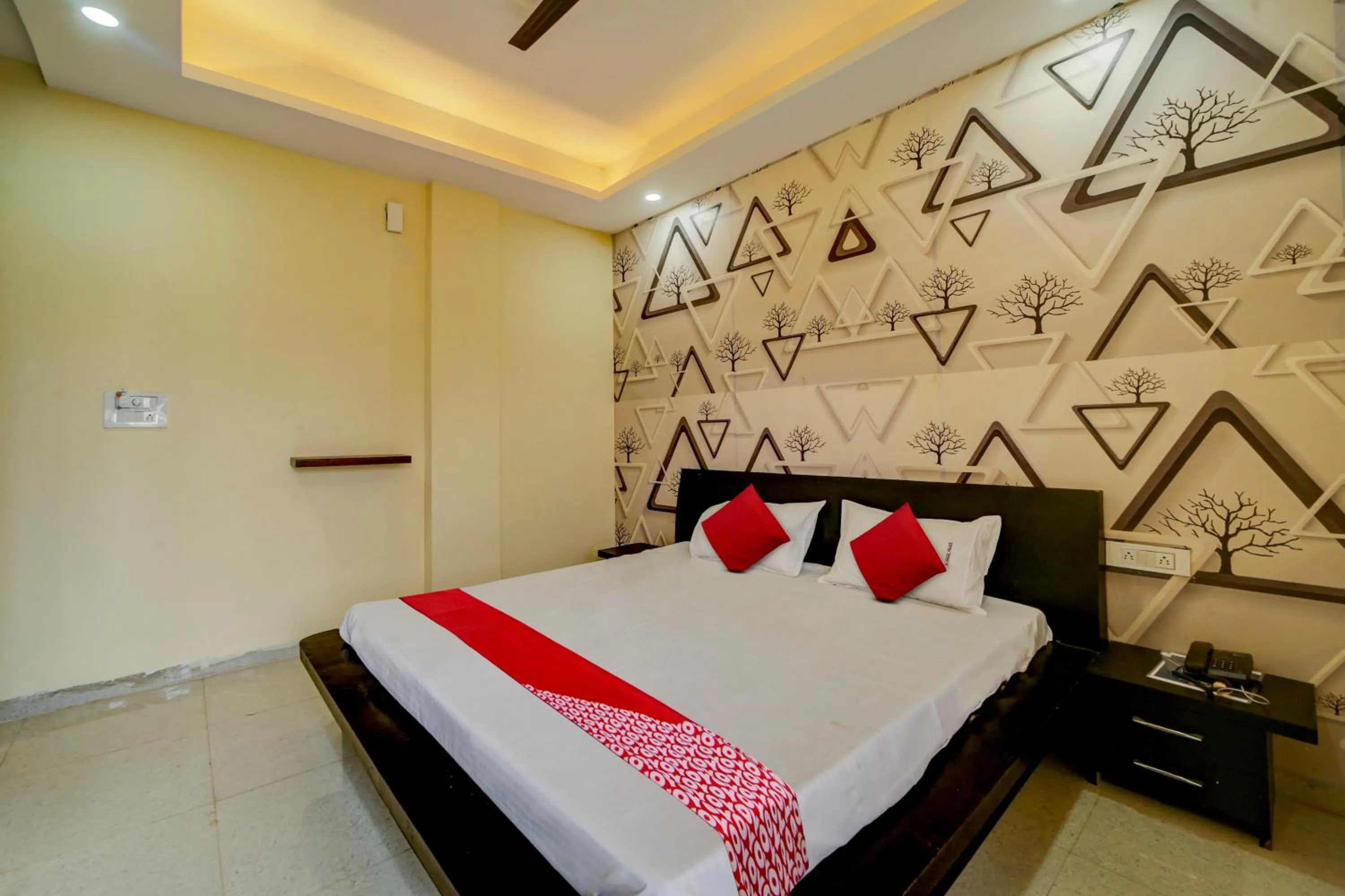 Bedroom, Bed in Hotel O The Angel palace