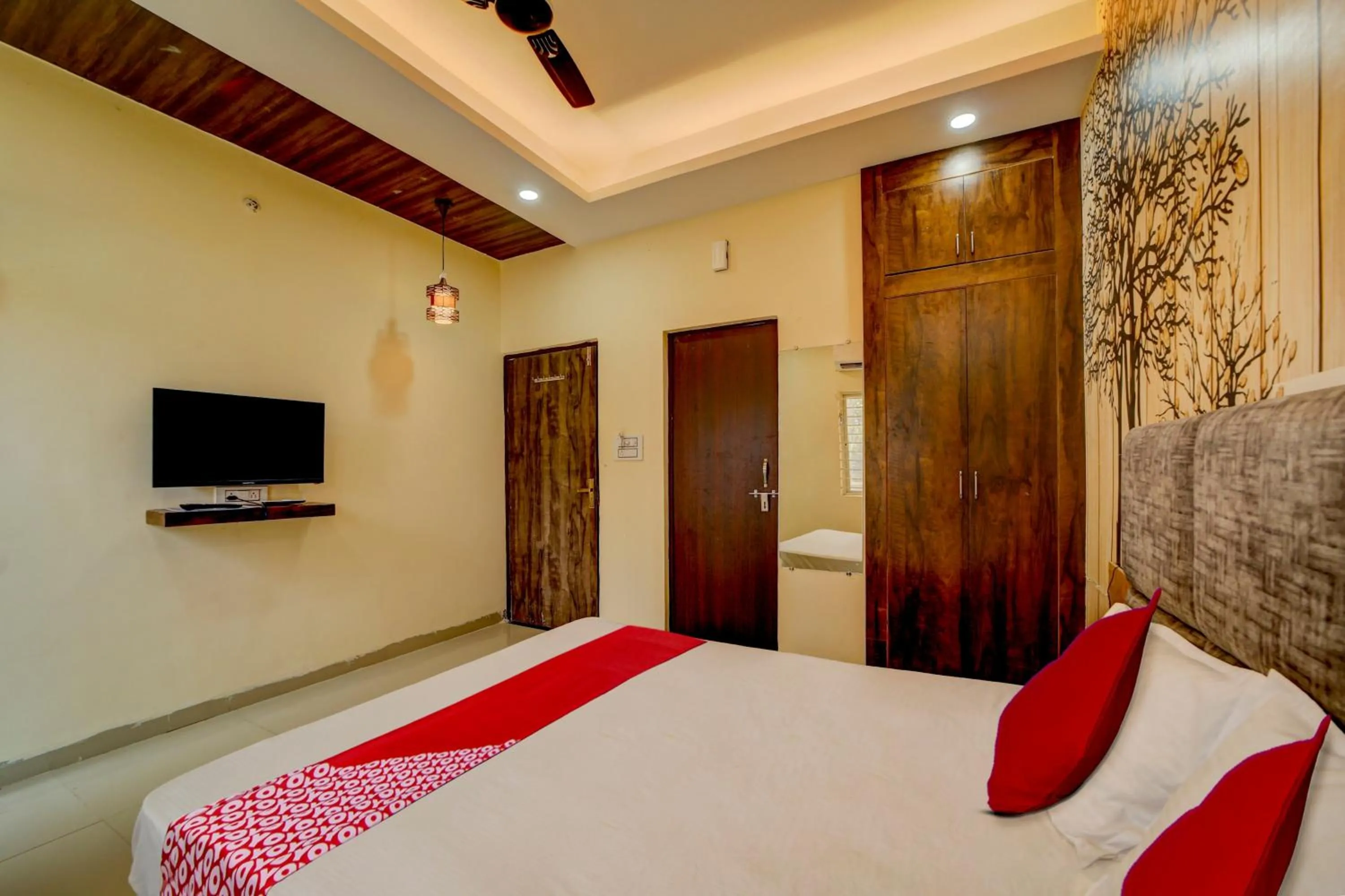 Bedroom, Bed in Hotel O The Angel palace