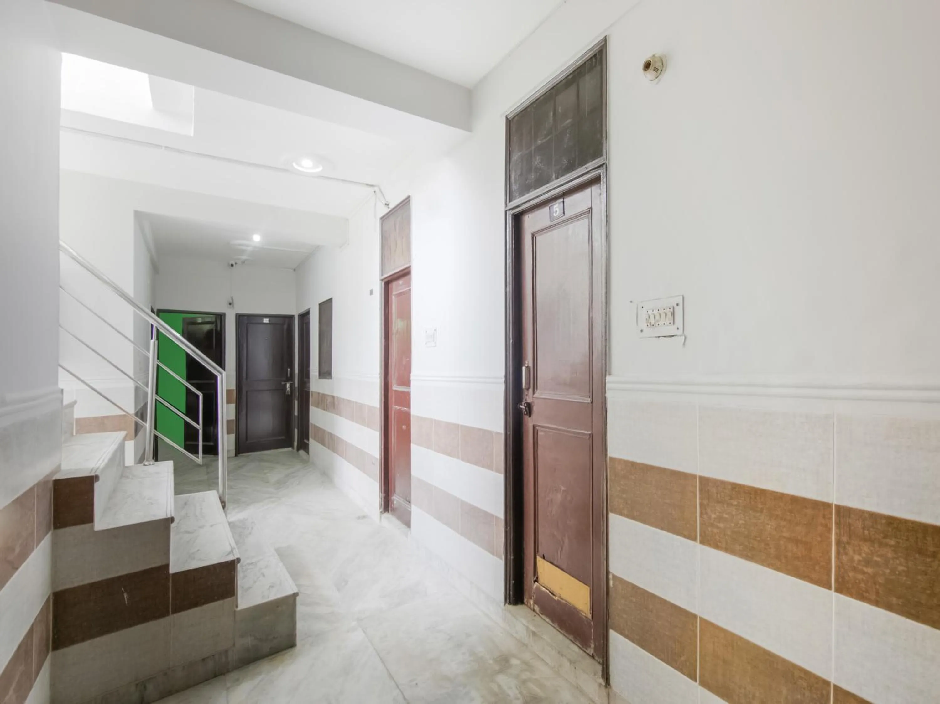 Lobby or reception in Hotel O Red Rose