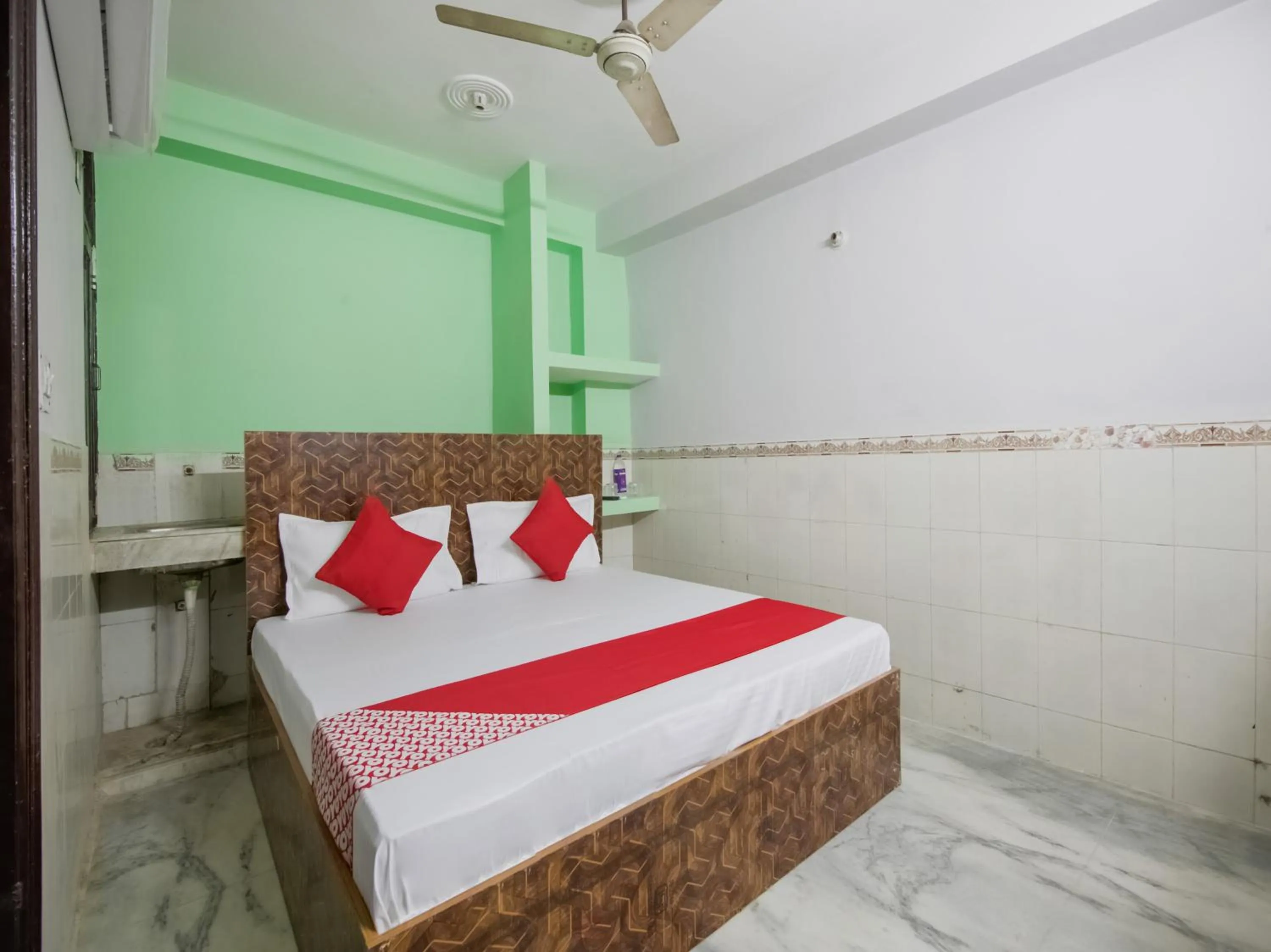 Bedroom, Bed in Hotel O Red Rose