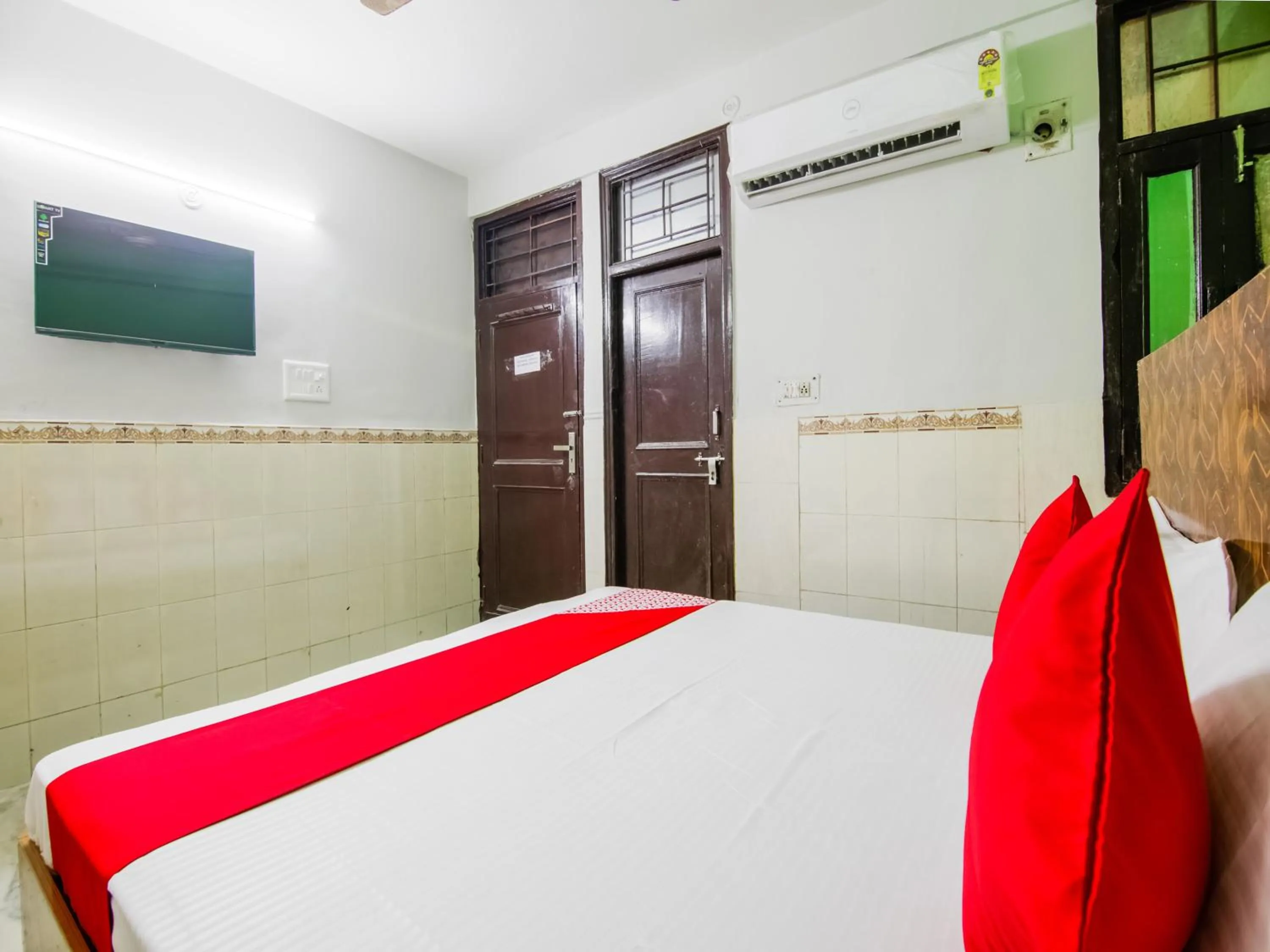 Bedroom, Bed in Hotel O Red Rose