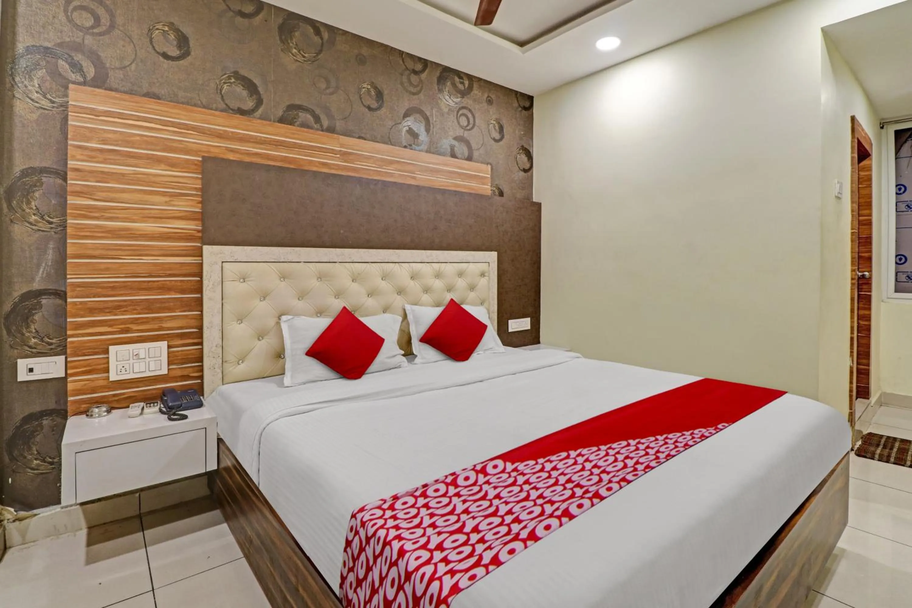 Bedroom in Hotel O Aditya Grand Inn