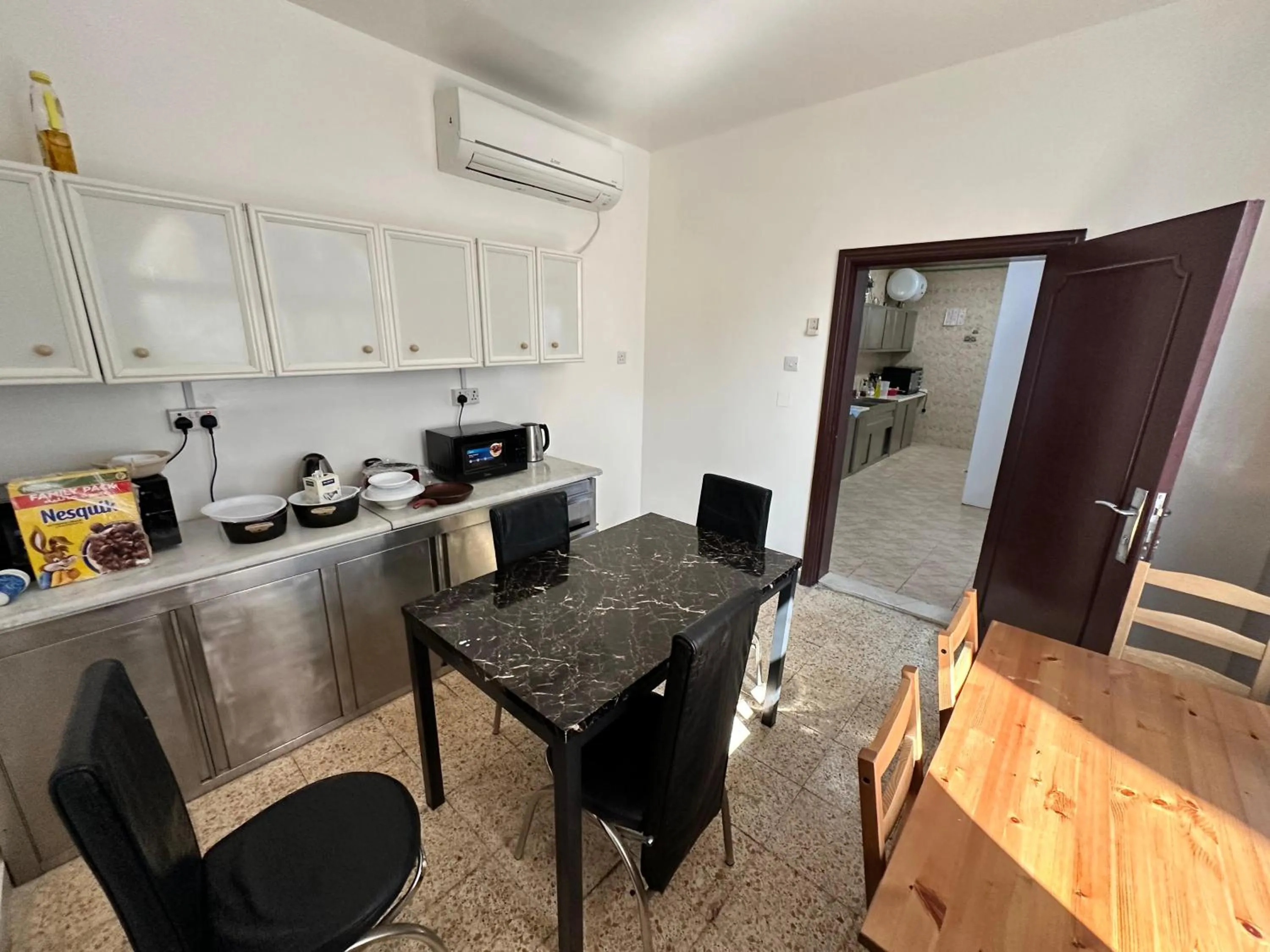 International Abu-Dhabi Hostel Villa