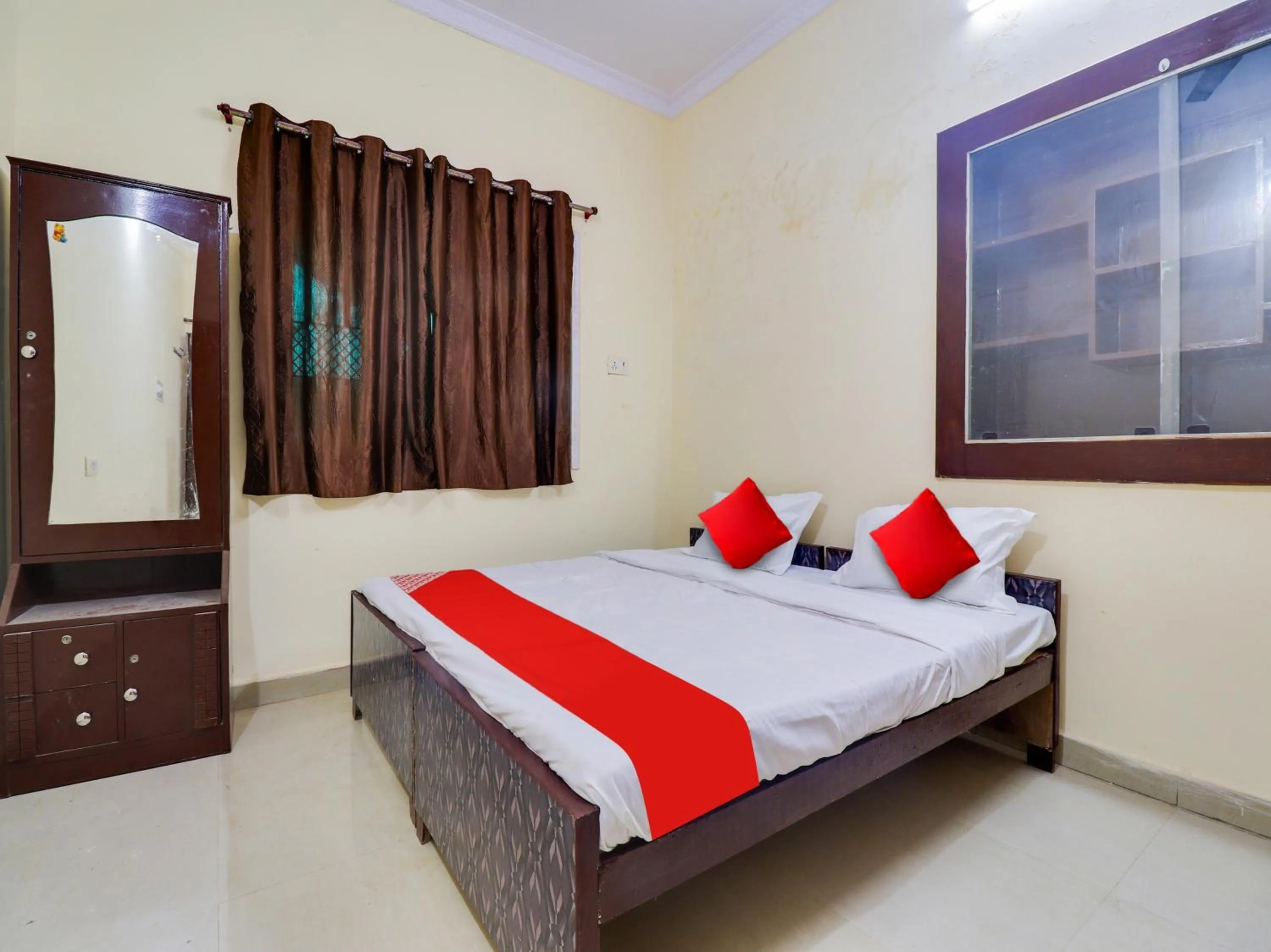 Bedroom, Bed in Hotel O GURUKRIPA INN