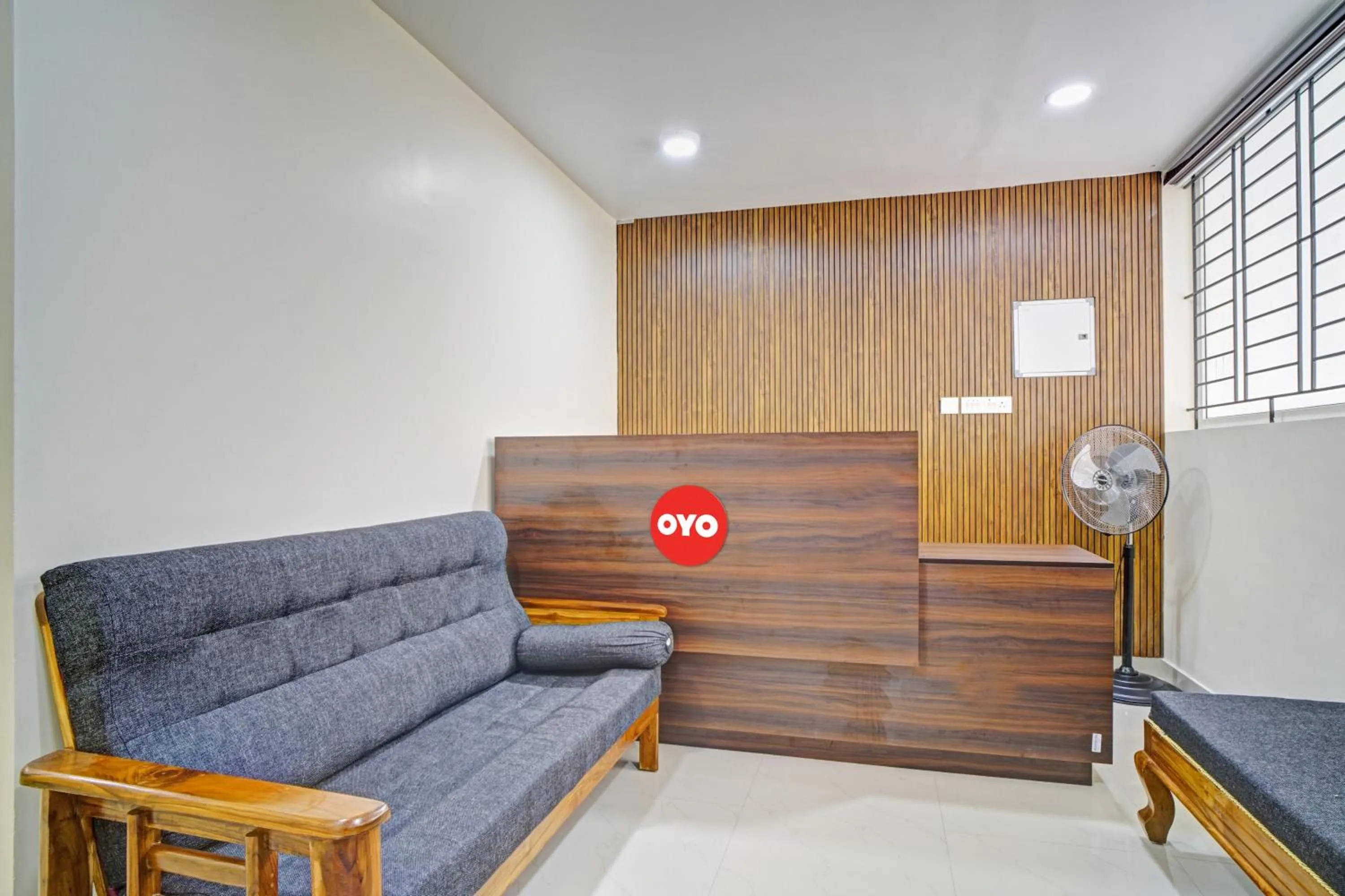 Lobby or reception in Hotel O Crystal Executive Suites