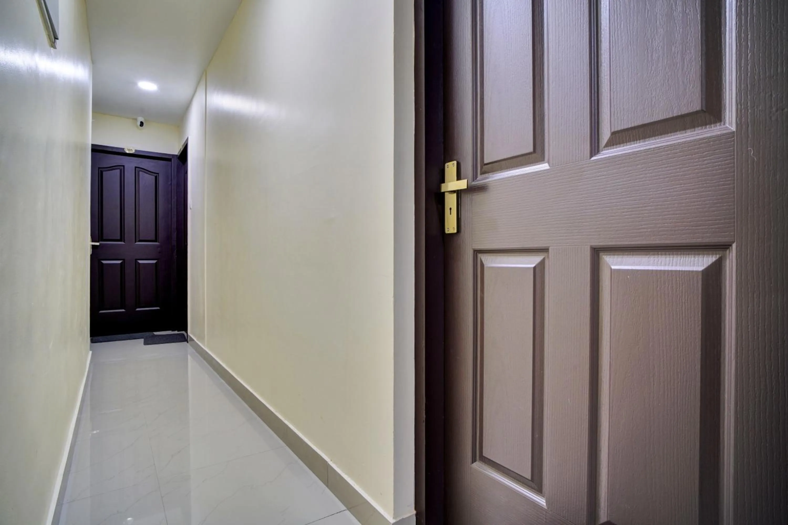 Lobby or reception in Hotel O Crystal Executive Suites