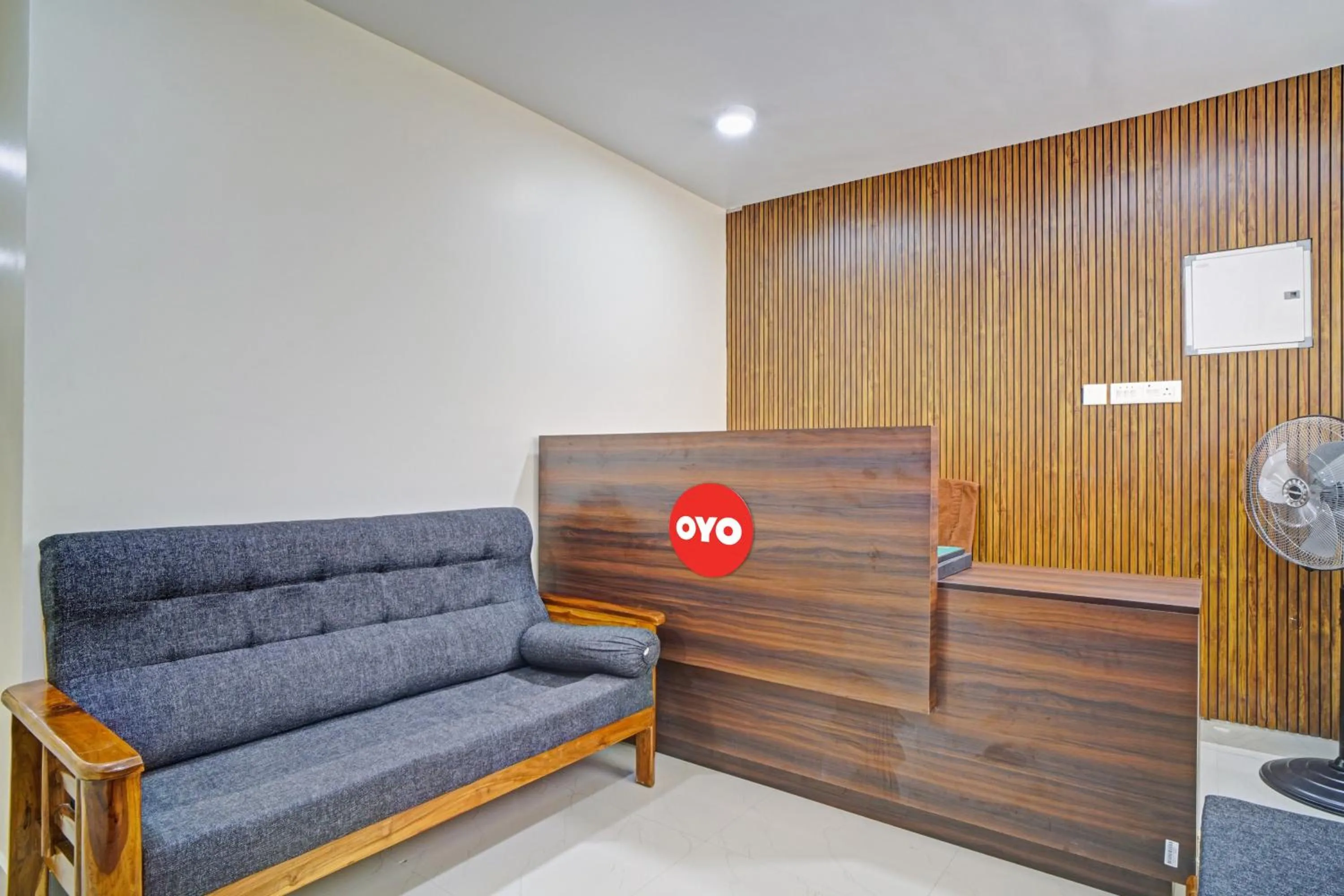 Lobby or reception in Super Hotel O Crystal Executive Suites