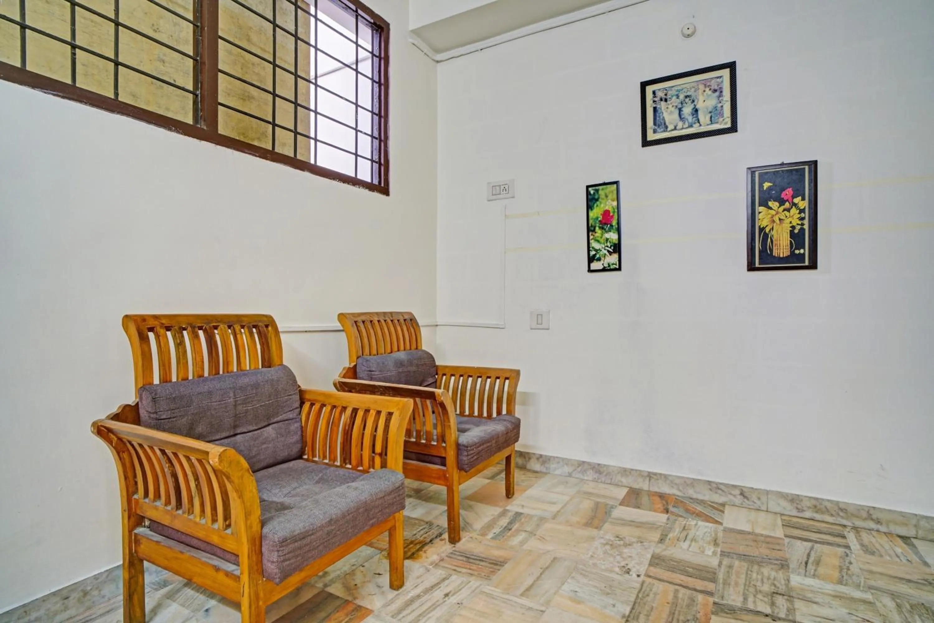 Lobby or reception in Hotel O Highway Inn