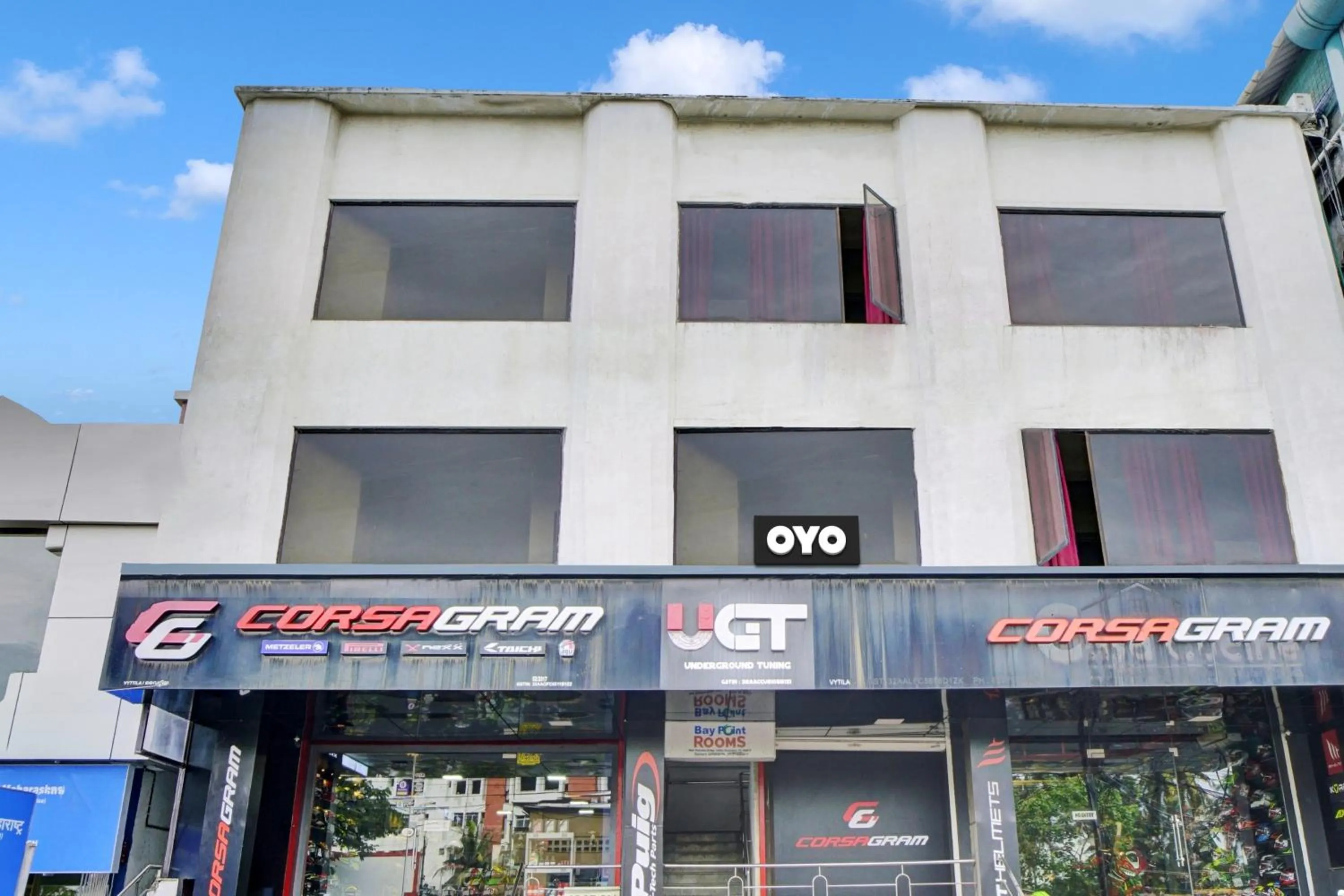 Facade/entrance in Hotel O Highway Inn