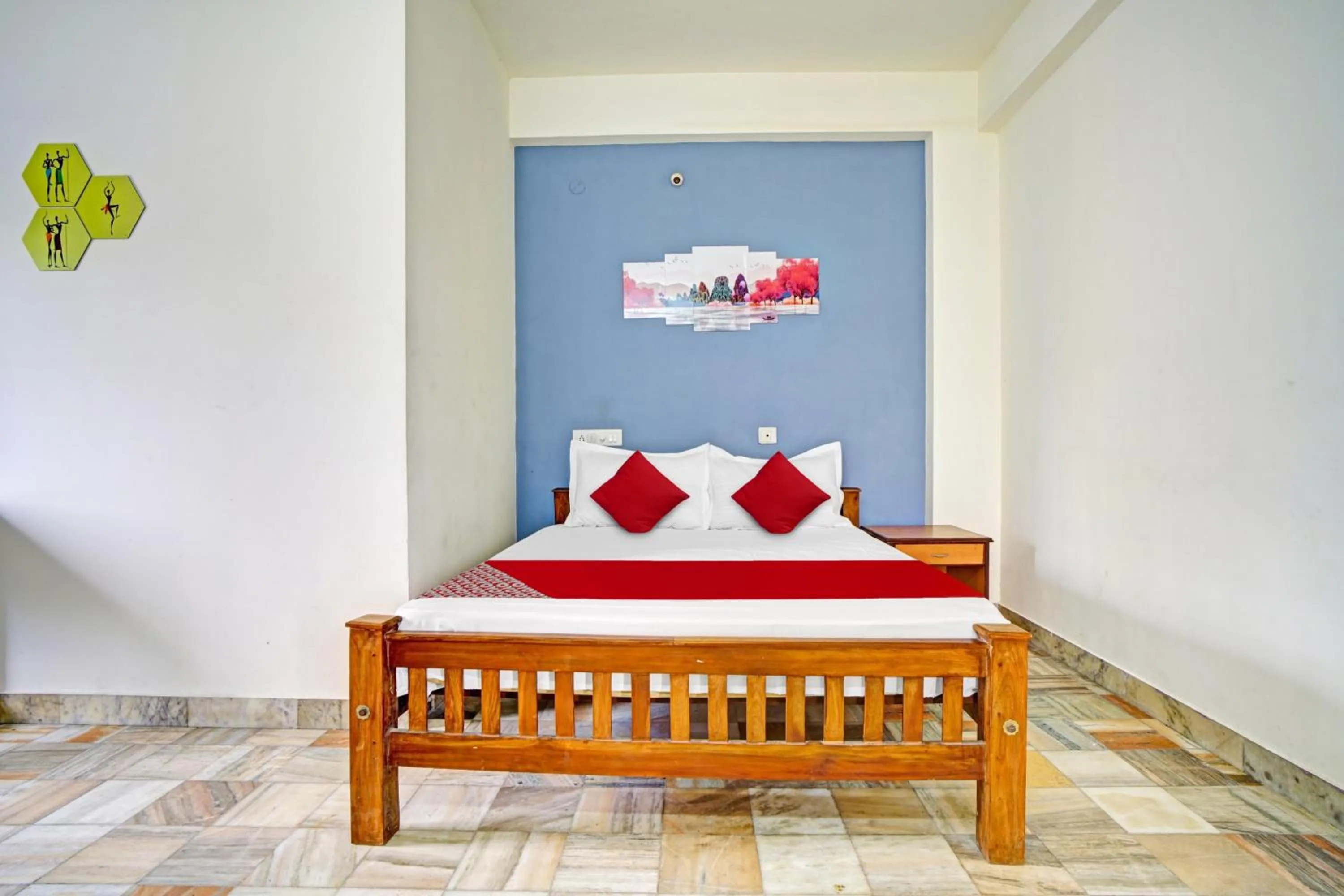 Bedroom, Bed in Hotel O Highway Inn