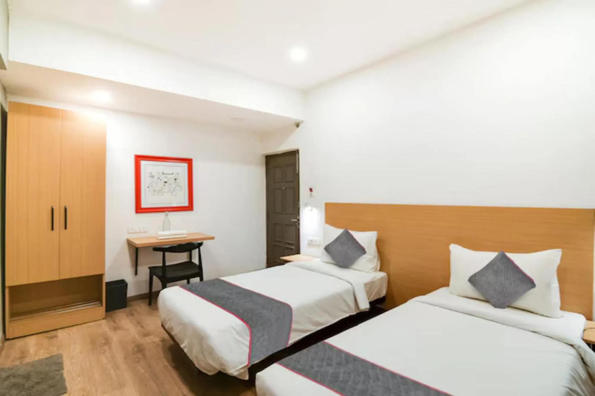 Photo of the whole room, Bed in FabHotel Sayeeda International - 600m from Park Circus 7 Point