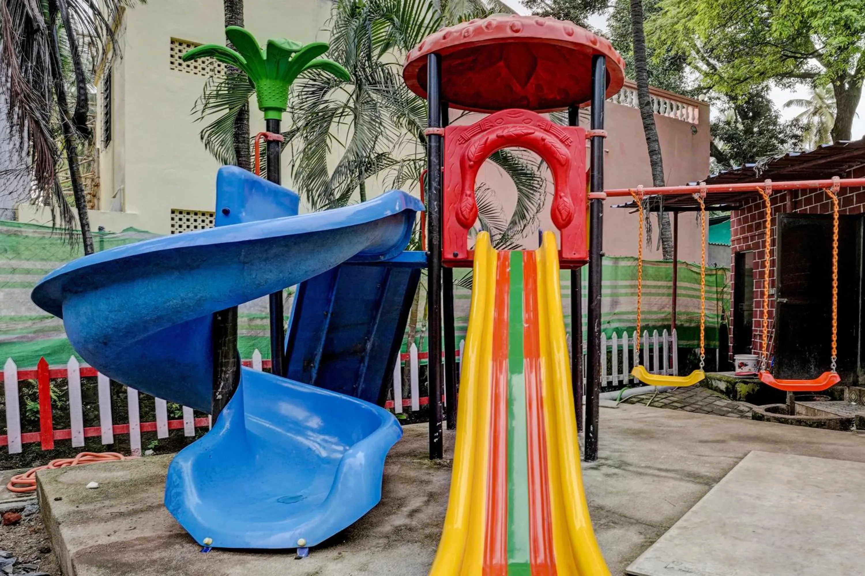 Entertainment, Water Park in Collection O Palm Springs Beach Resort