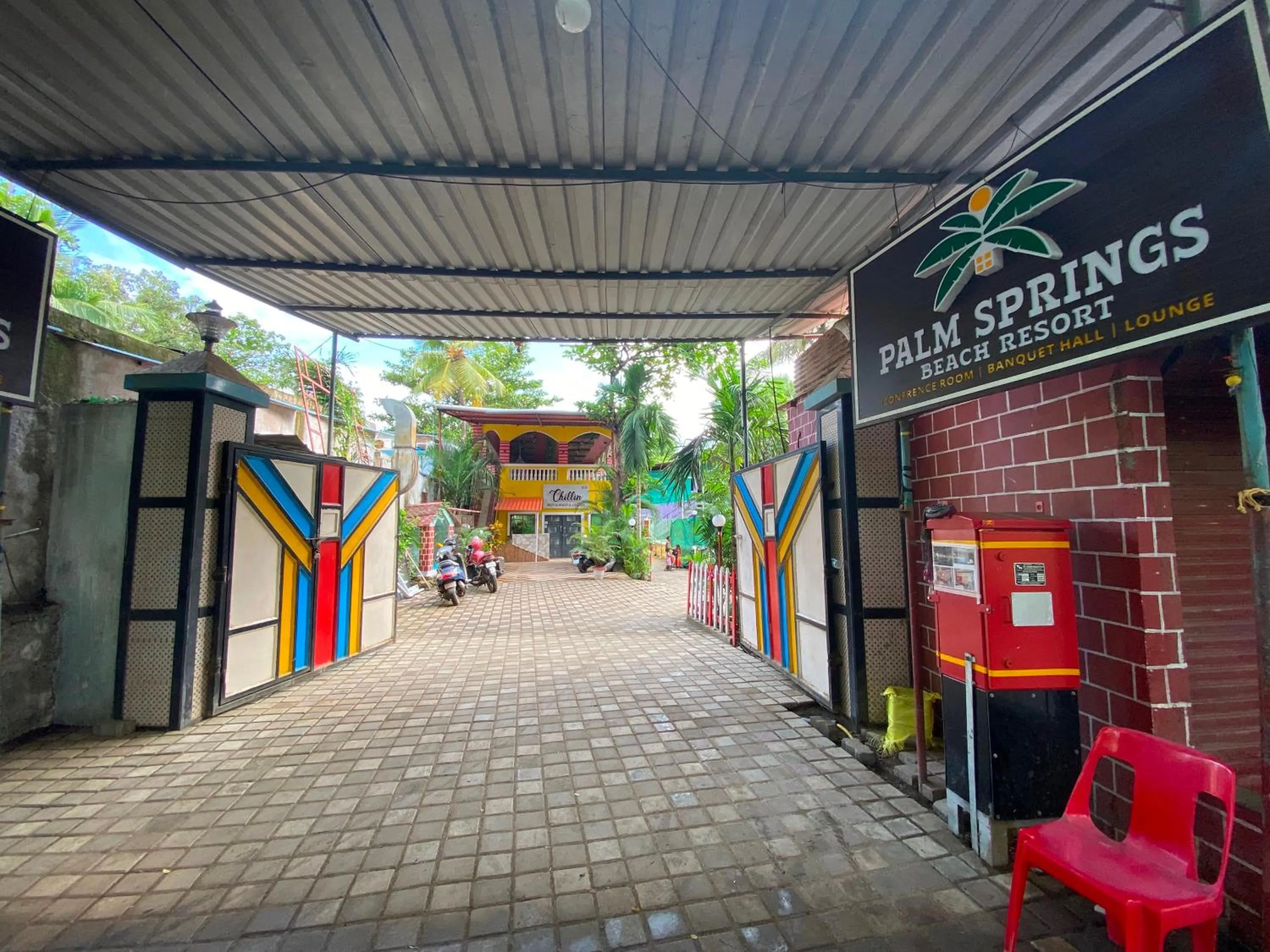Lobby or reception in Collection O Palm Springs Beach Resort