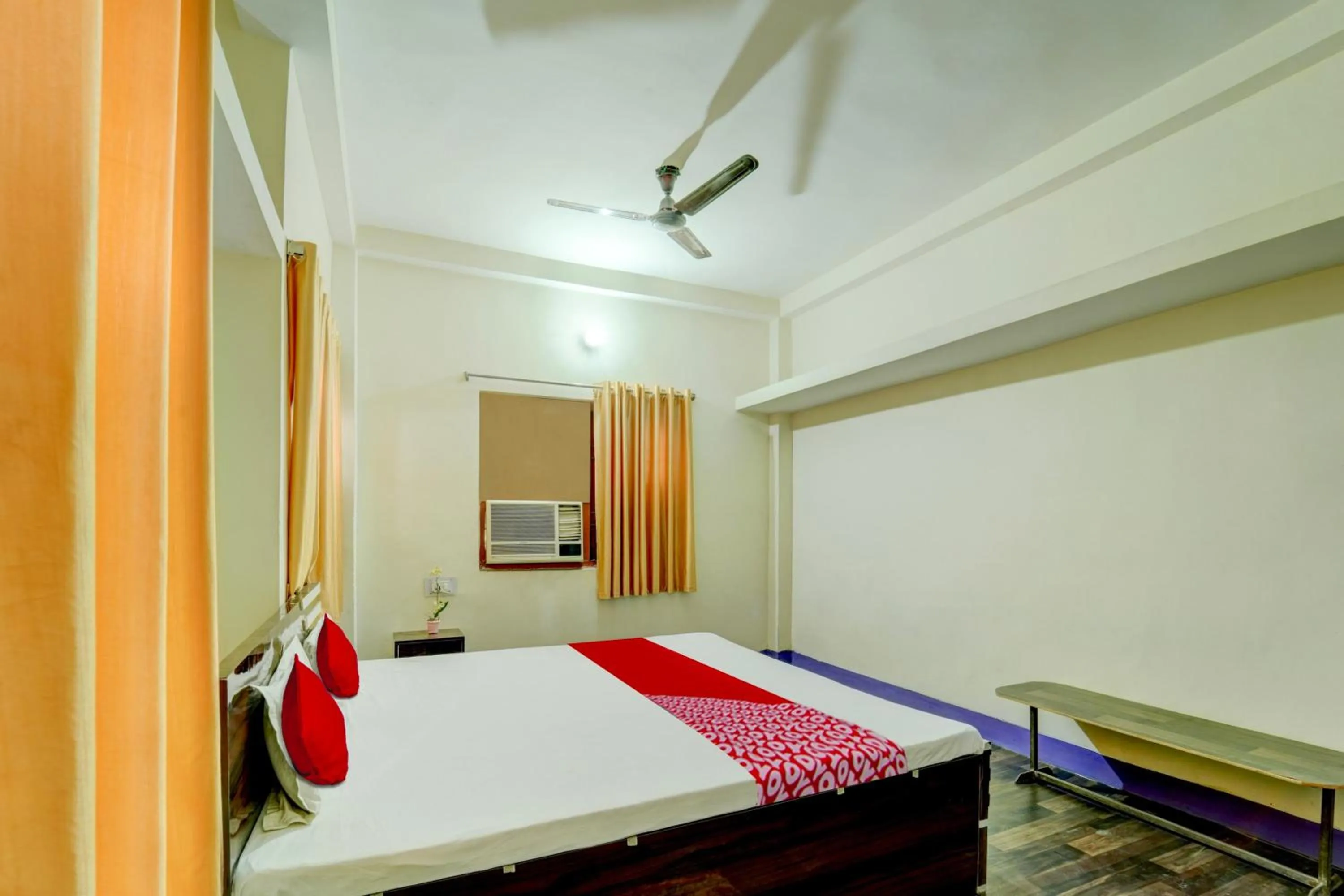 Bedroom in OYO Flagship Hotel Shubhmangalam