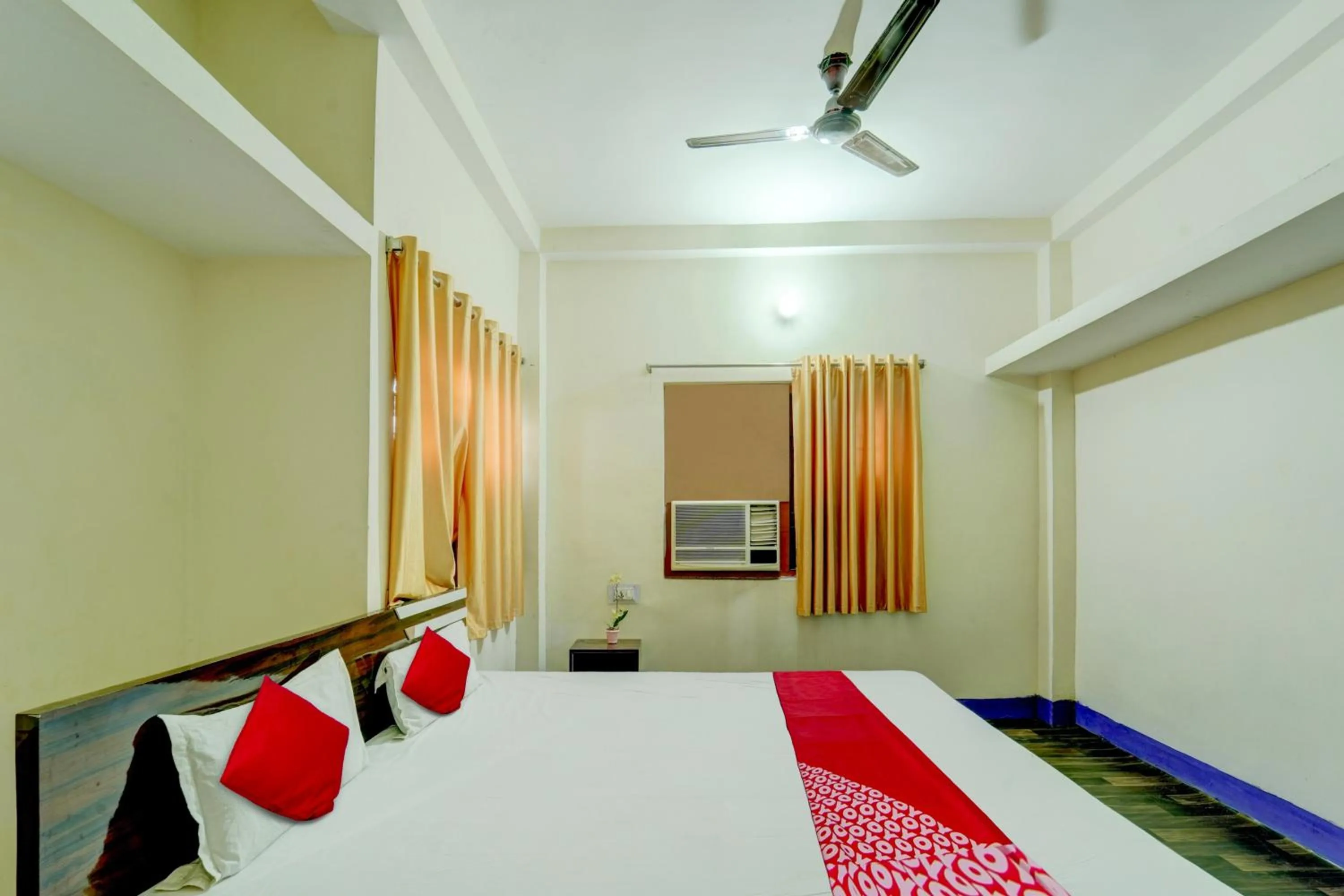 Bedroom in OYO Flagship Hotel Shubhmangalam