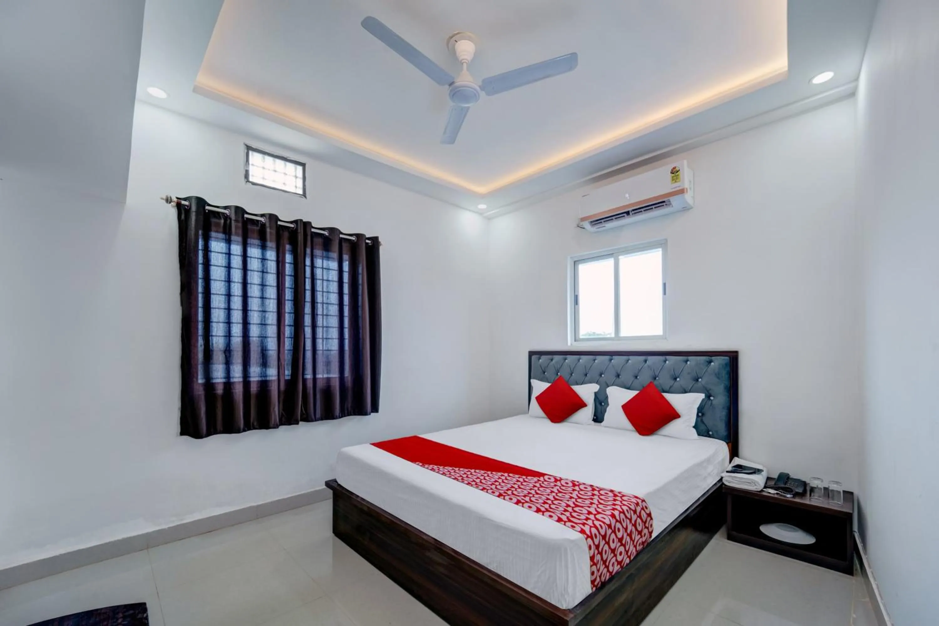 Bedroom in Hotel O White House