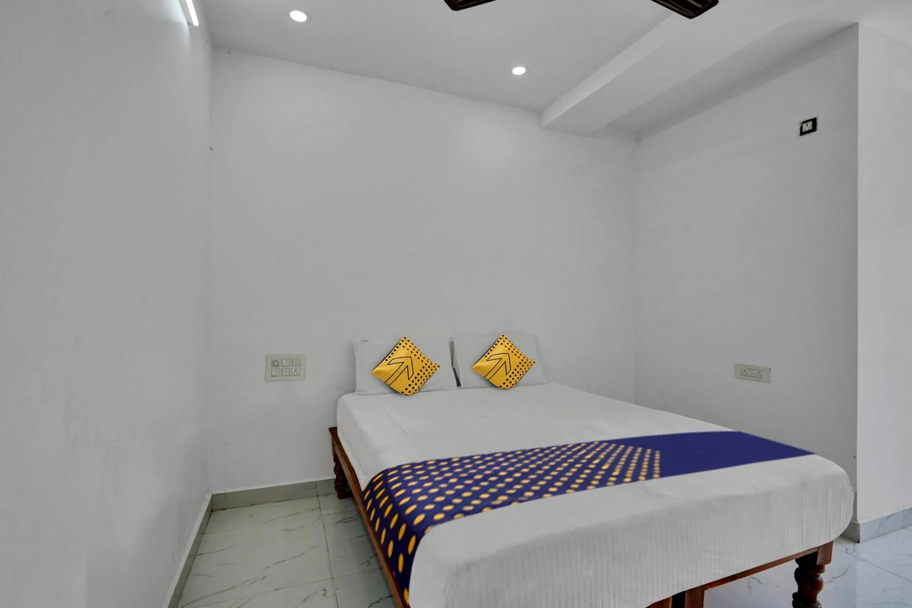 Bedroom, Bed in Hotel O SKP GRAND