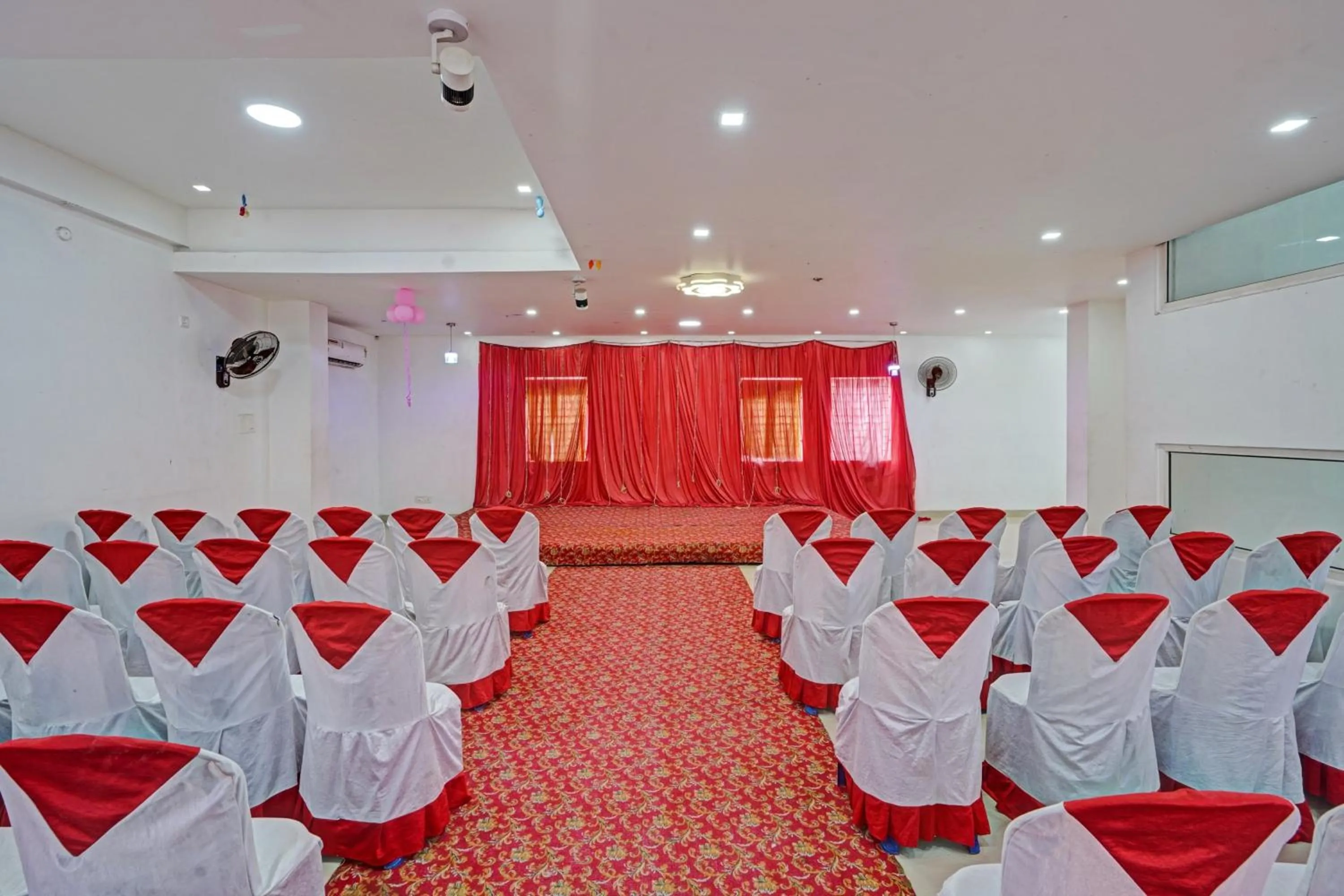 Lobby or reception, Banquet Facilities in Hotel O SKP GRAND