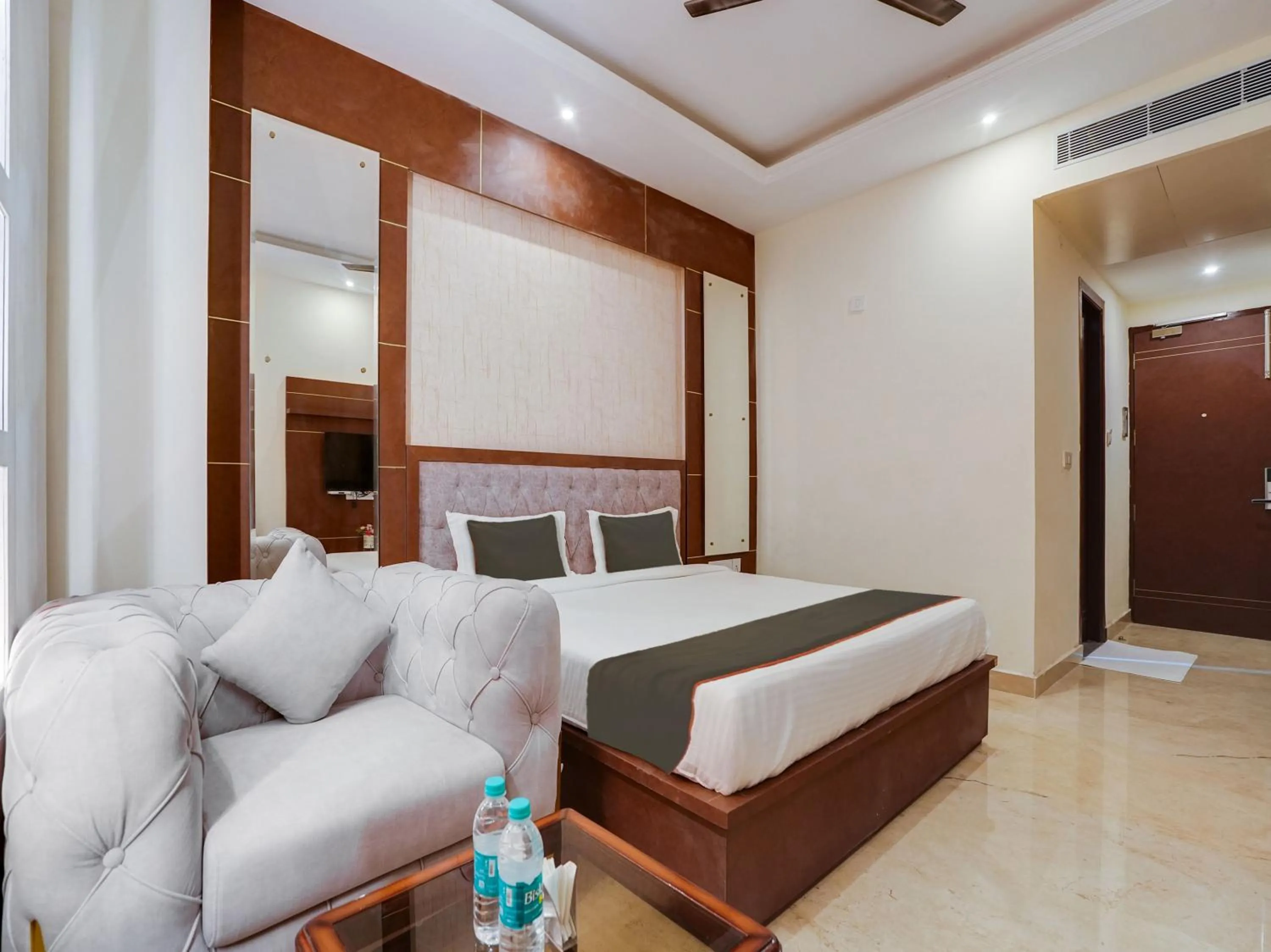 Bedroom in Collection O Hotel Omni Bliss