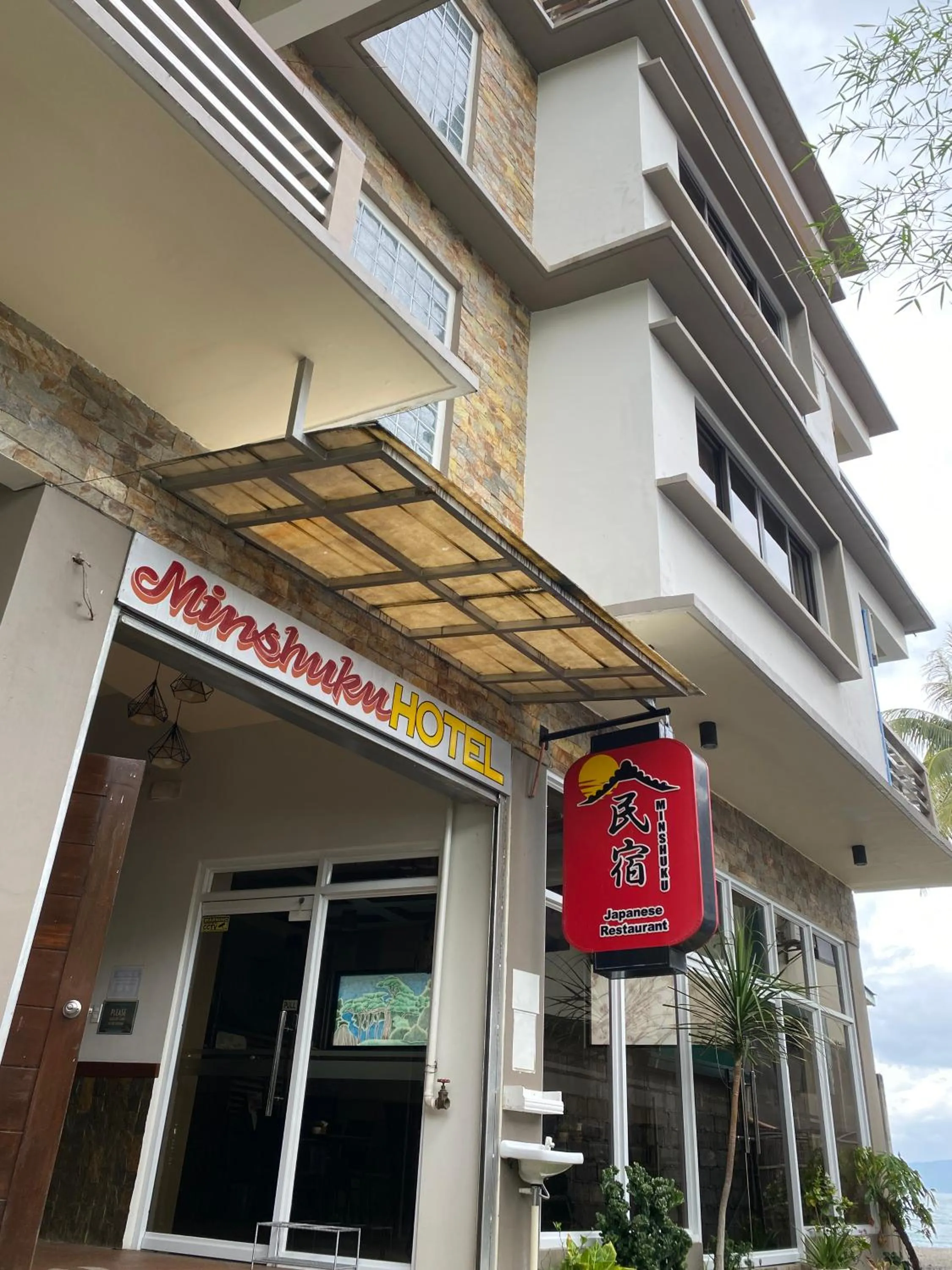 Property building in MinshukuKCS Hotel and Restaurant