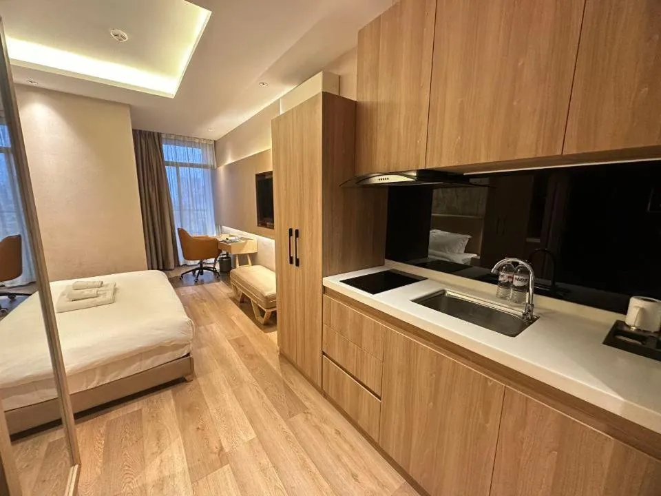 Bed in SF HOTEL Penthouse Residences