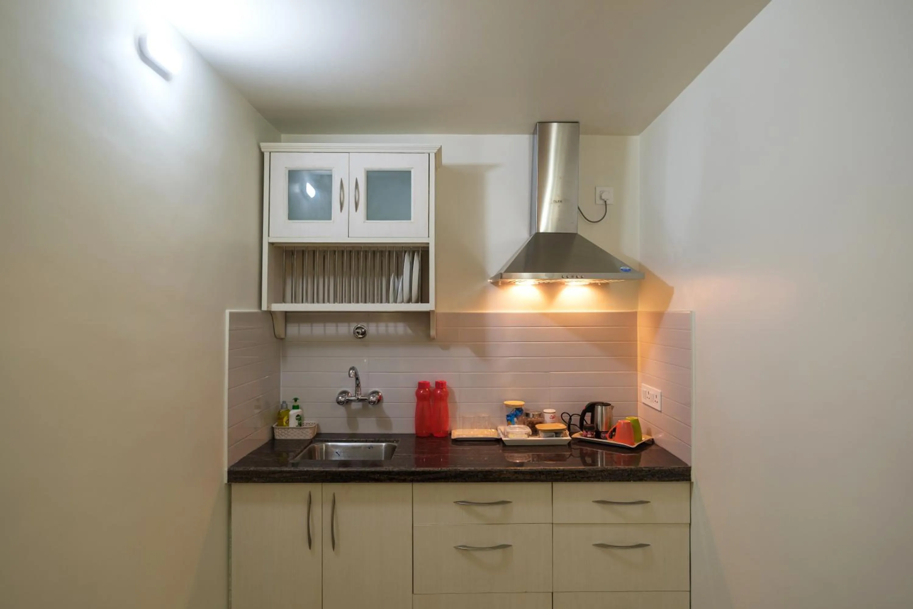 Kitchen or kitchenette in Shree Nikunj - A Luxury Boutique Homestay in Jaipur