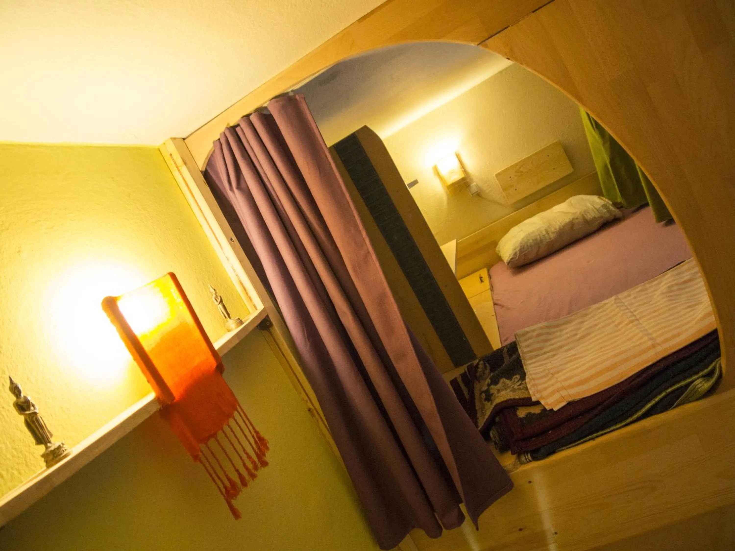 bunk bed, Bed in Shantihome