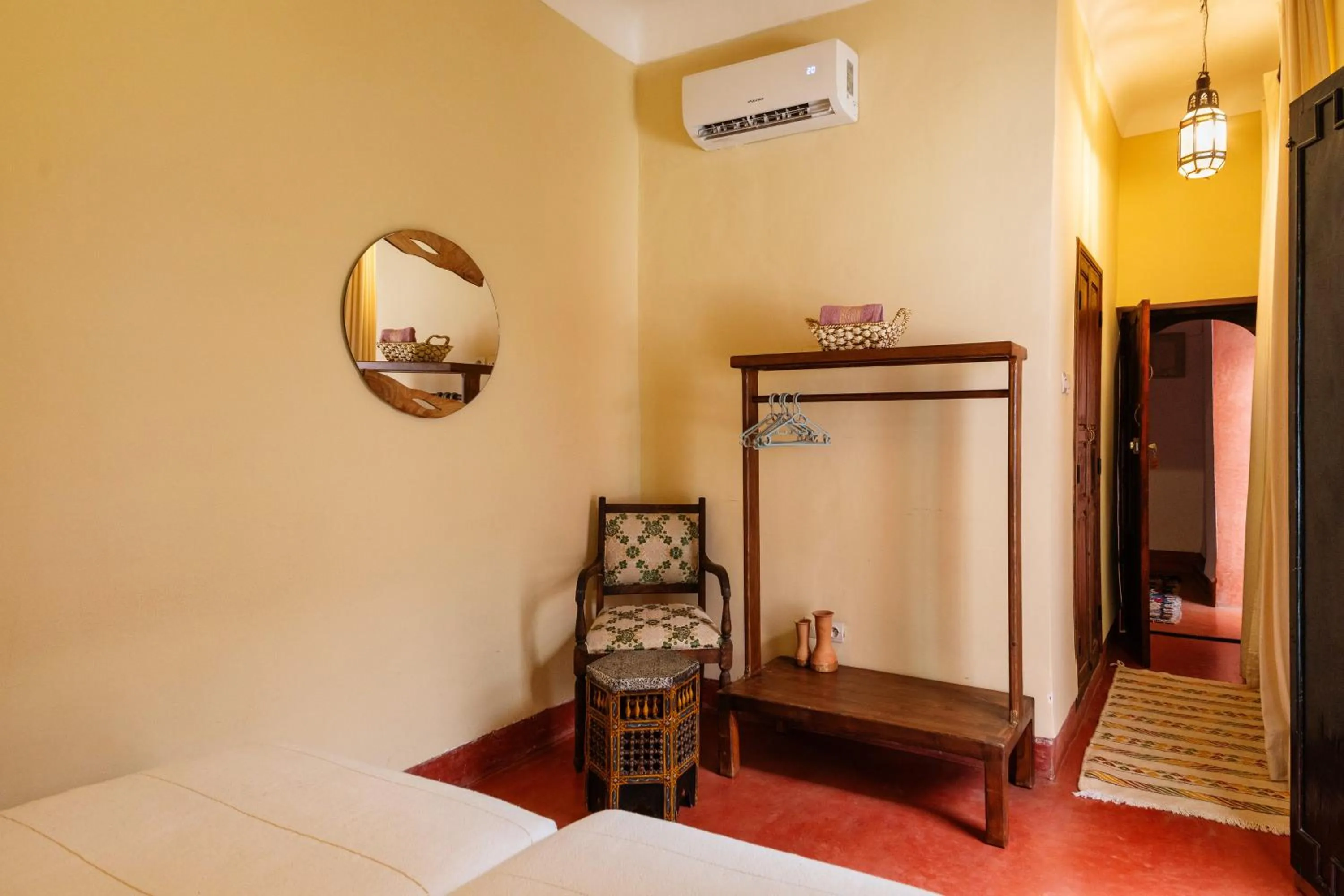 wardrobe, Bed in Riad Taghia