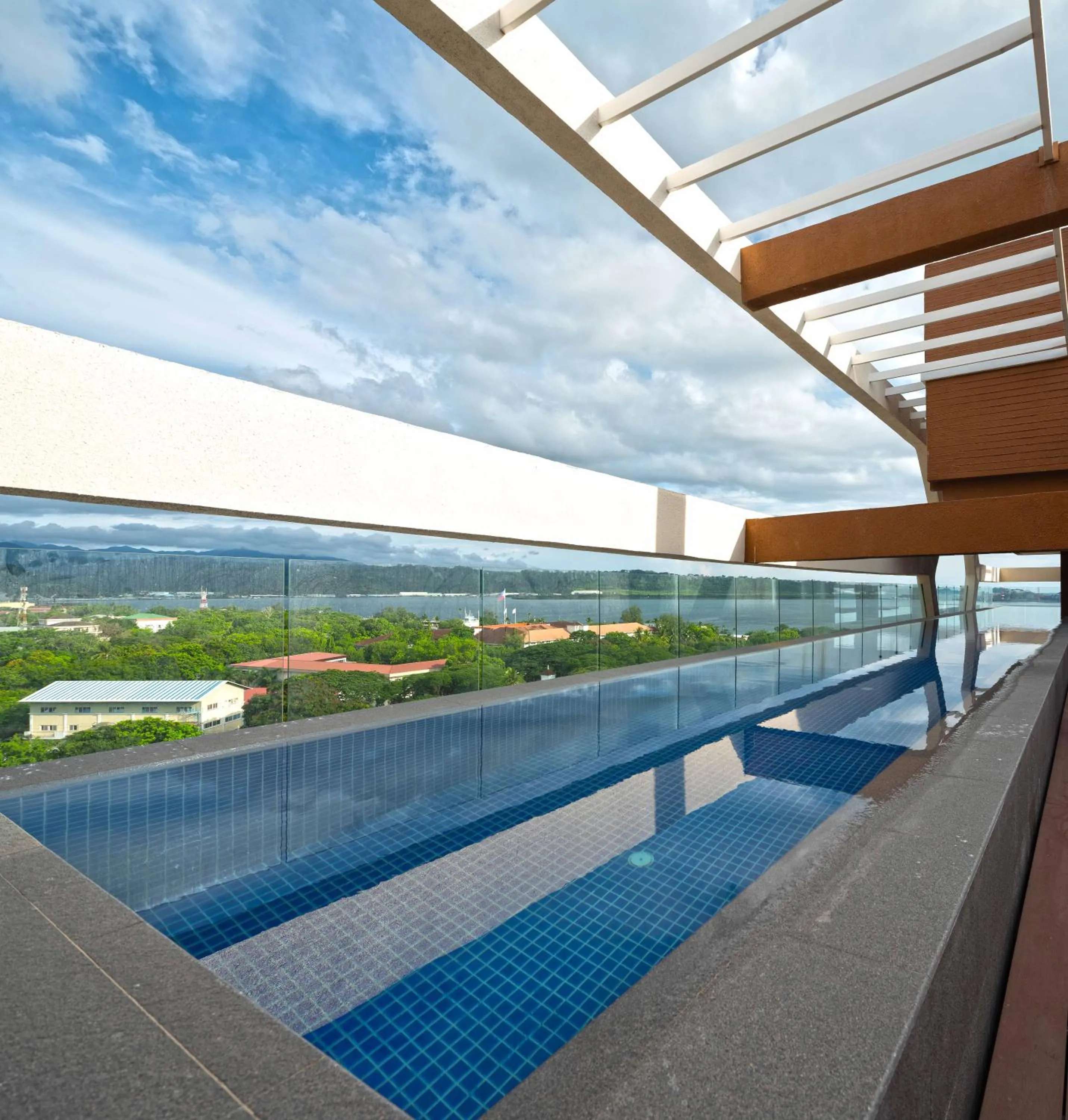 Swimming pool in The Aurora Subic Hotel Managed By HII