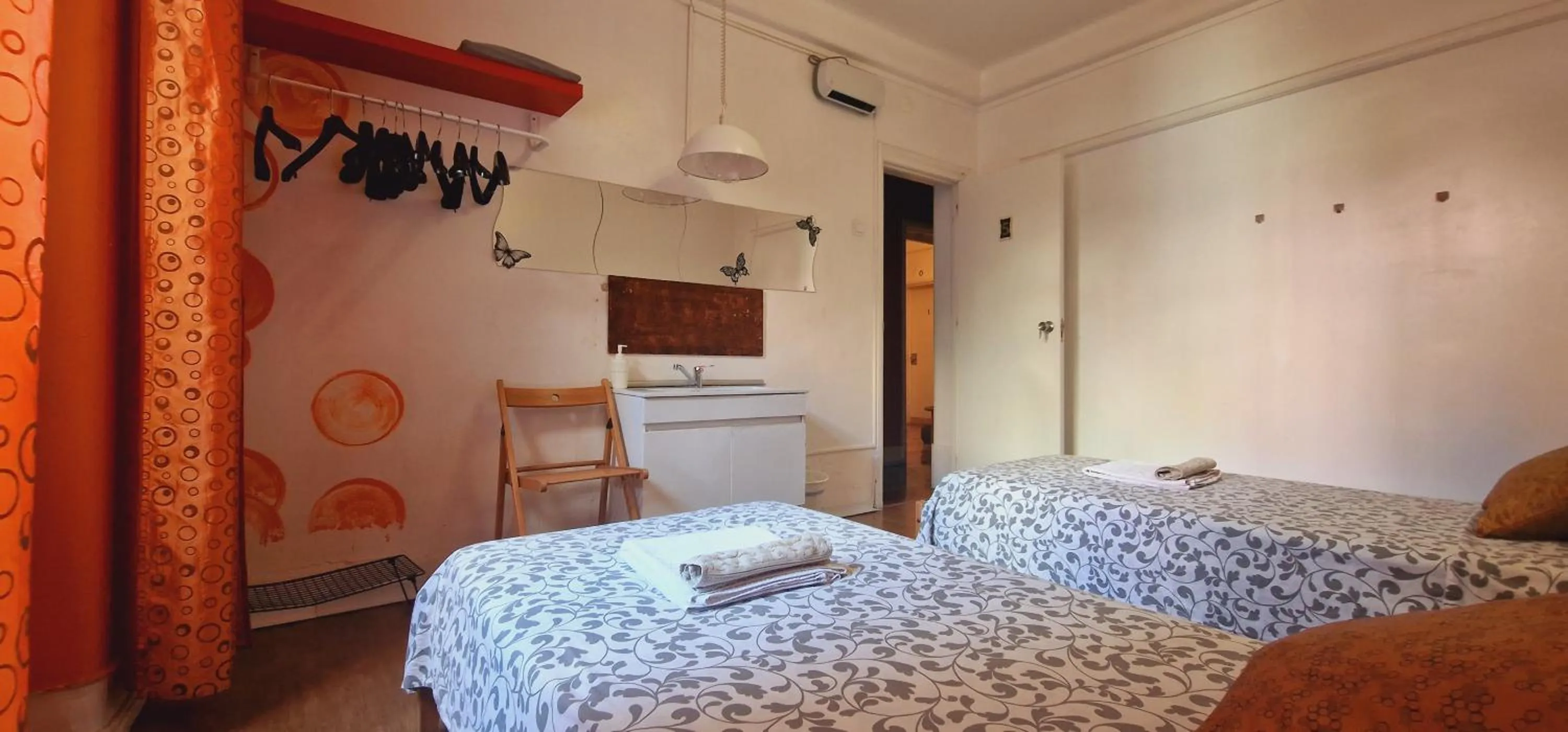 Bed in Mini Hostel in Lisbon