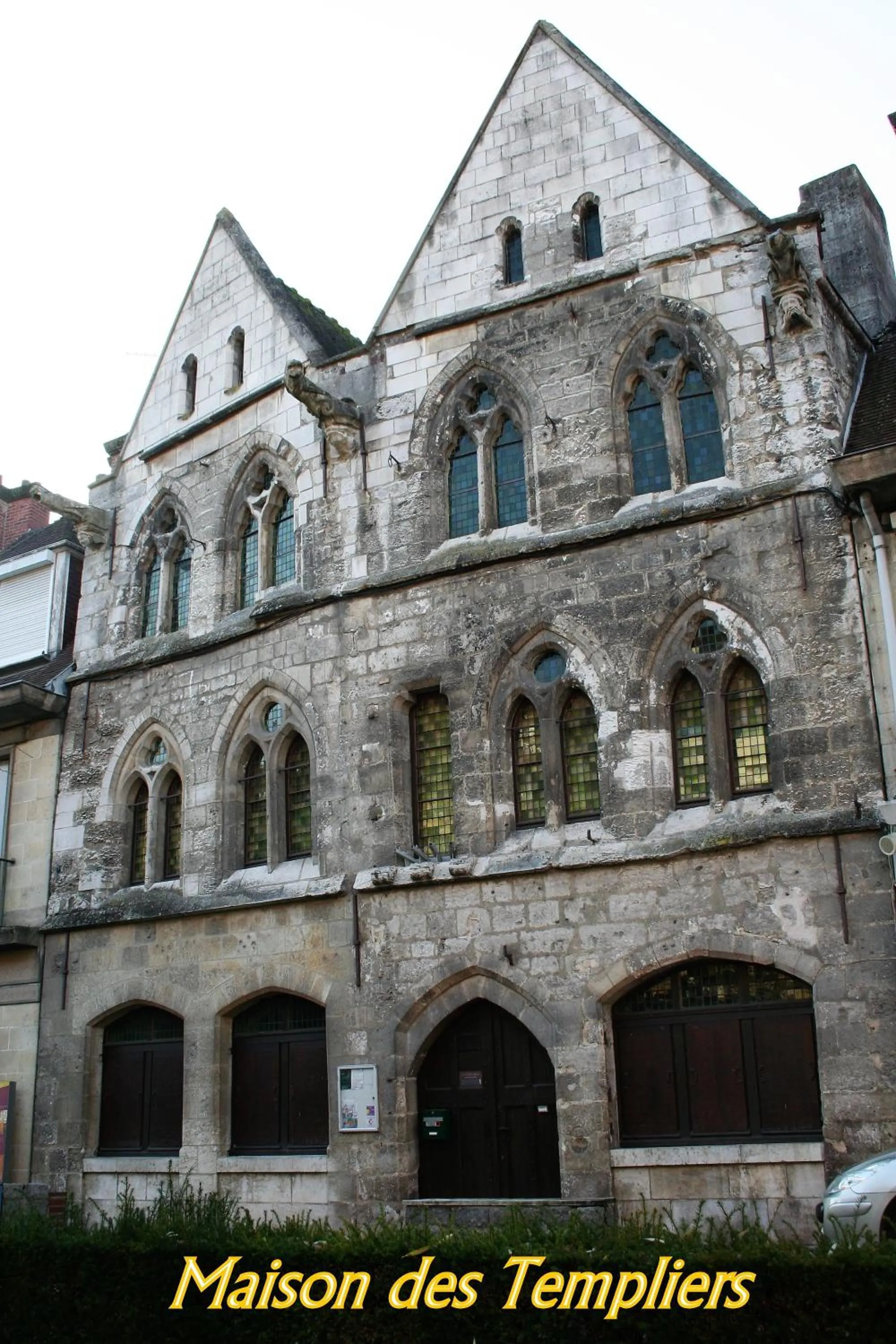 Entertainment in Les Hellebores