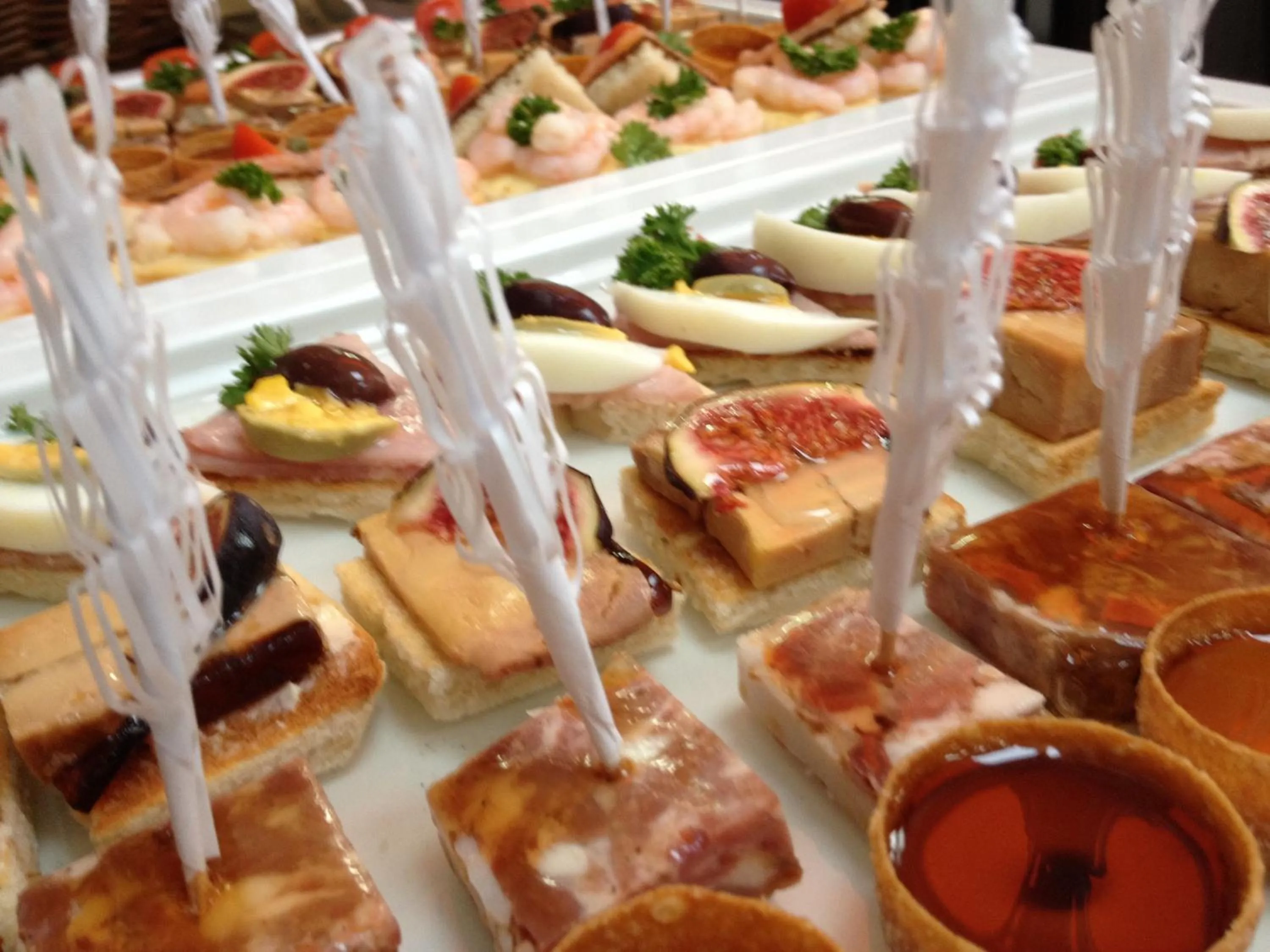 Food and drinks in Hôtel Glanis