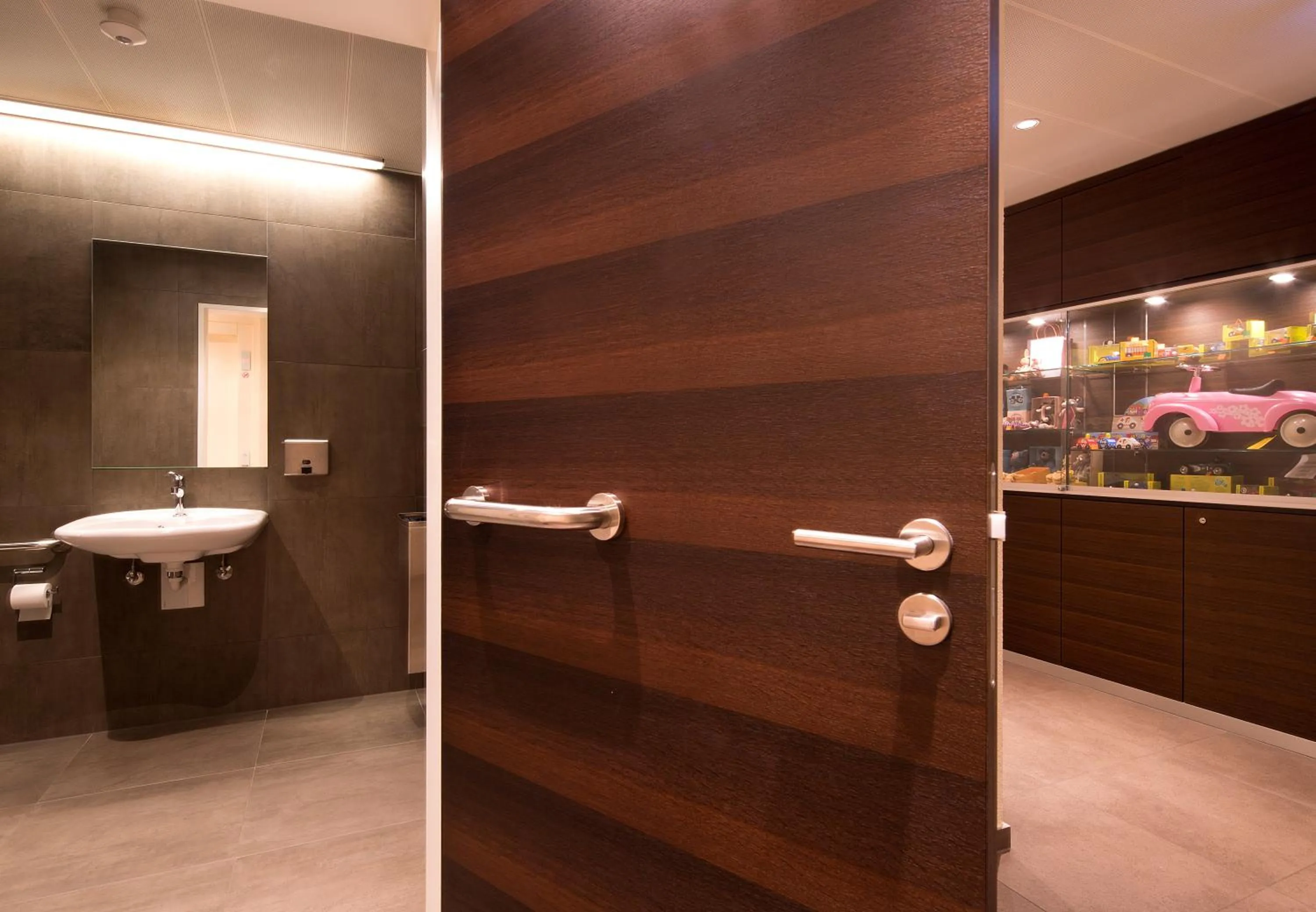 Lobby or reception in Hôtel Glanis