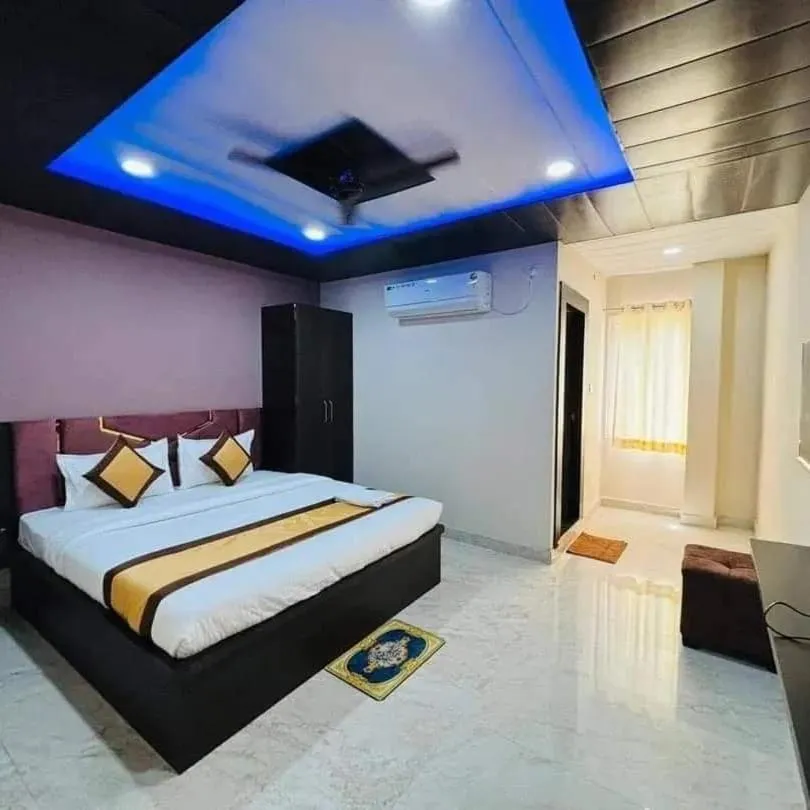 Bed in Maharastra Bhavan Atithi Grah