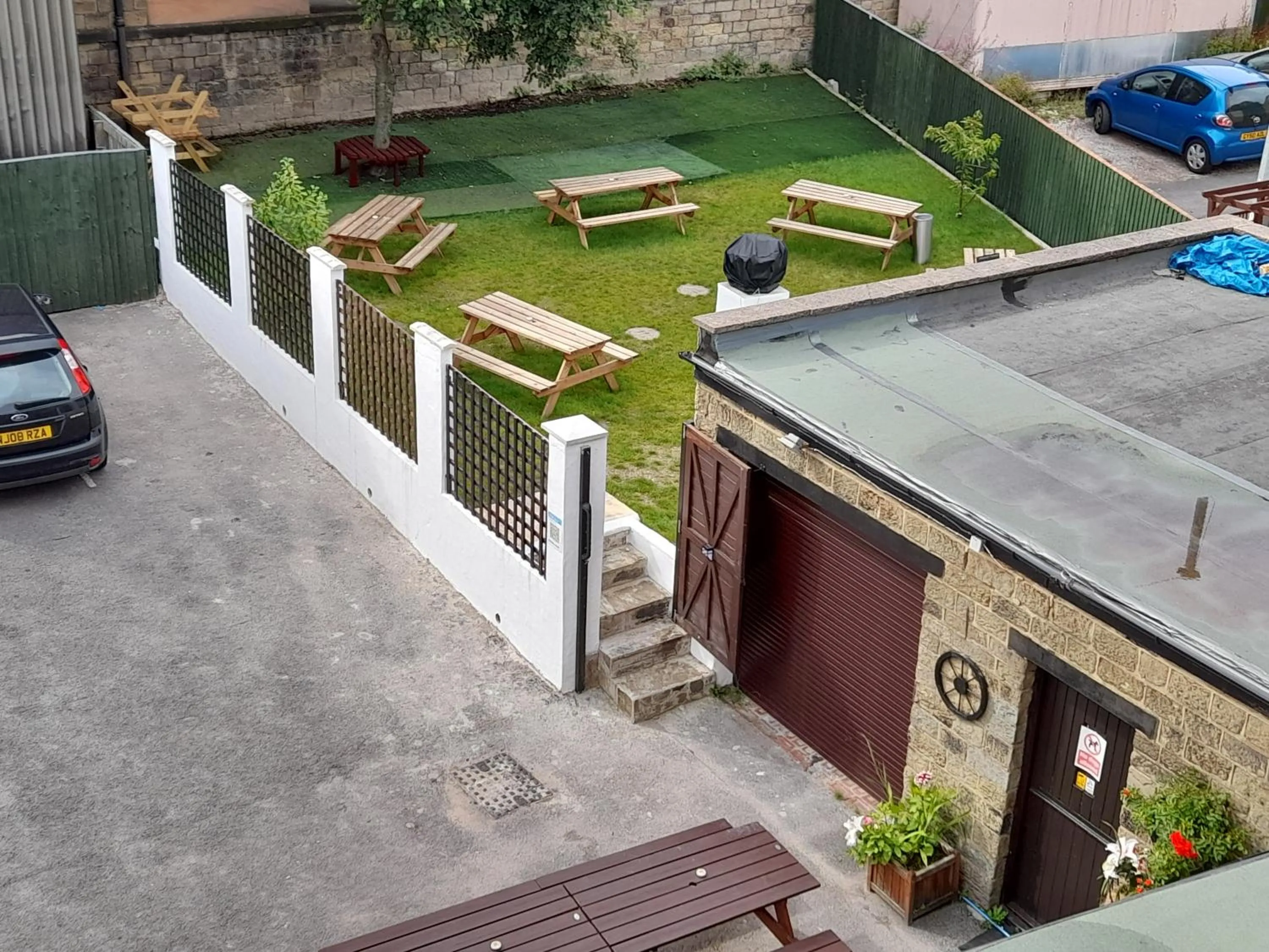 Garden view in The King's Head Hotel