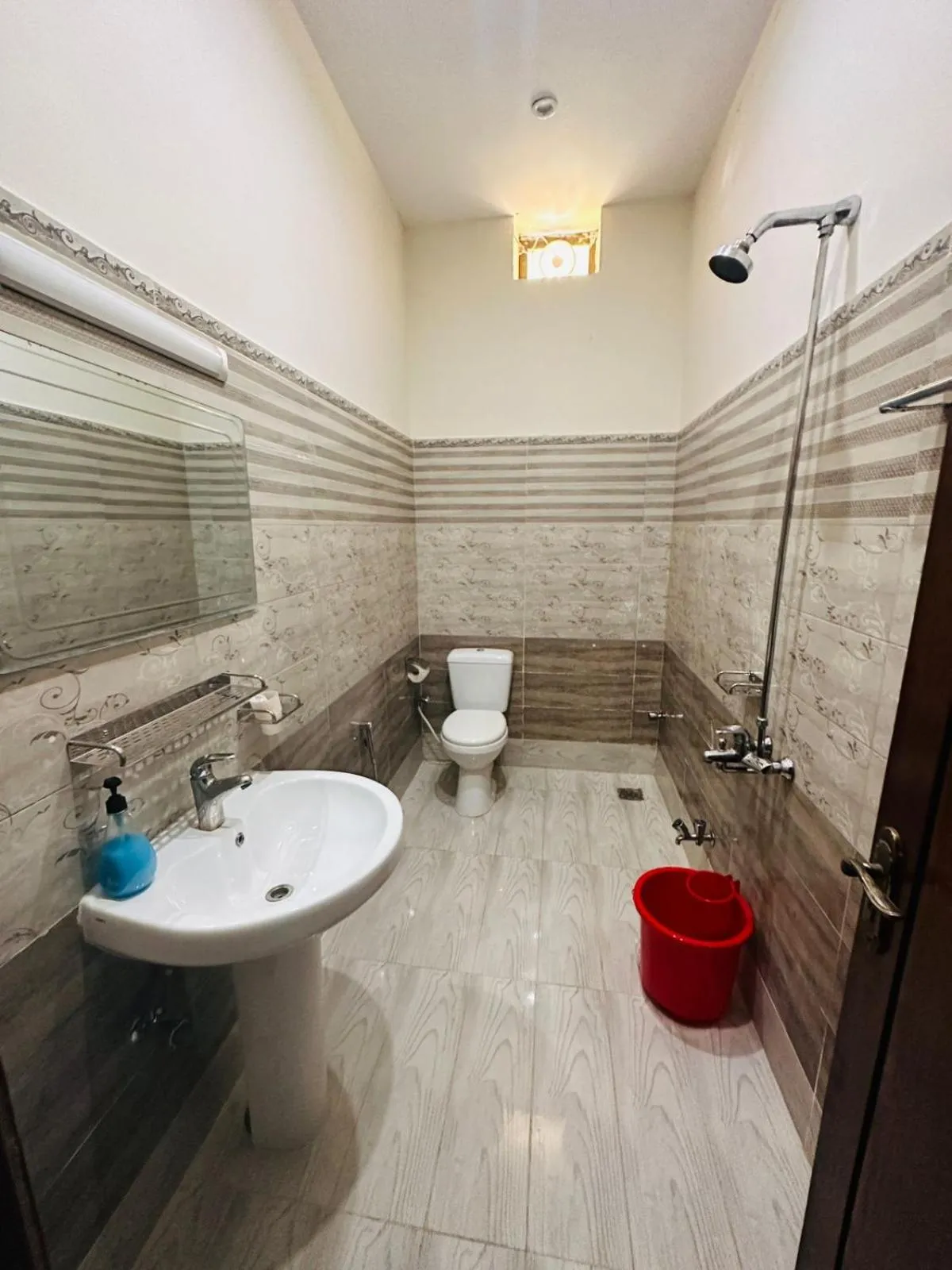 Bathroom in Holidazzle Lodge Islamabad