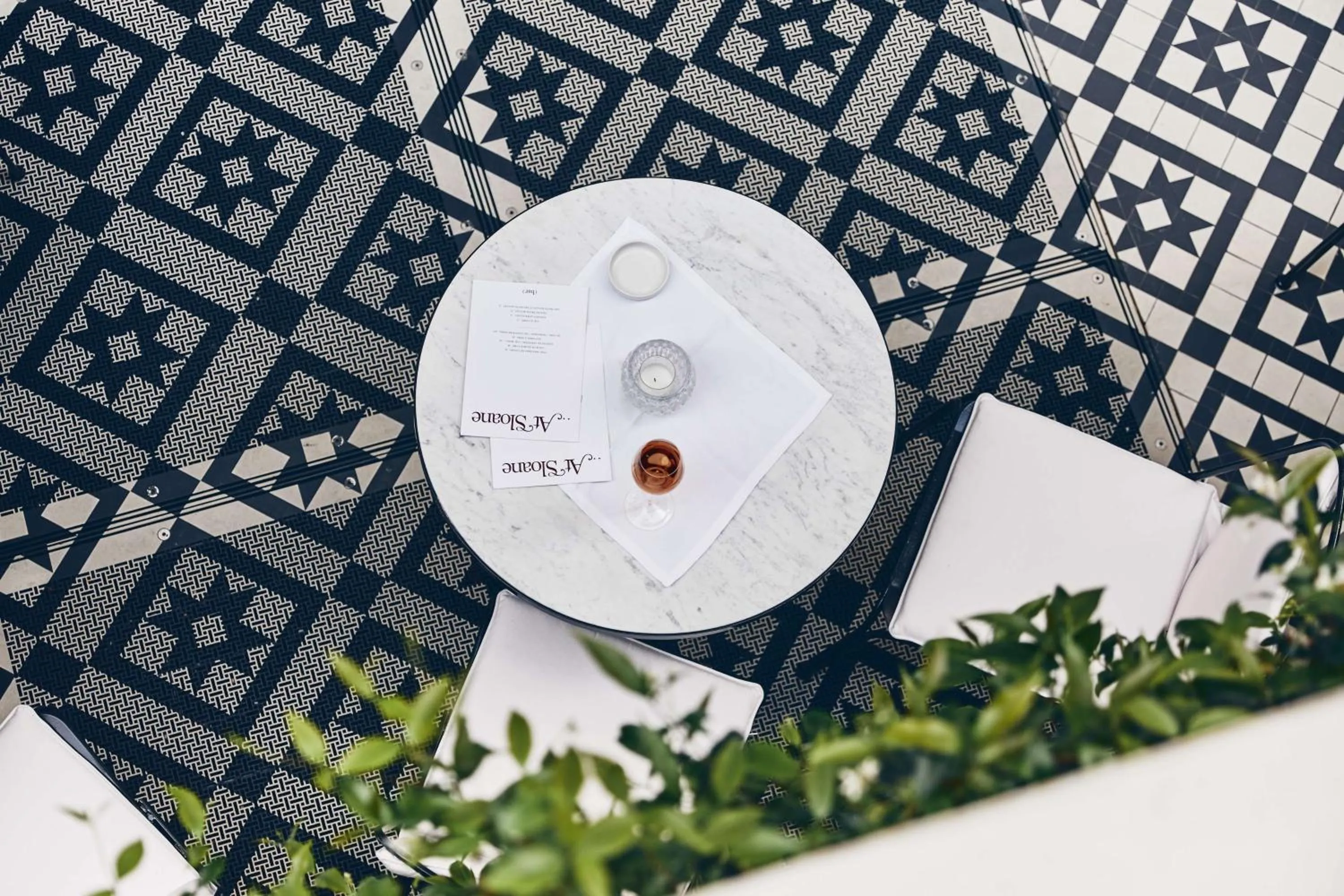 Lounge or bar in At Sloane