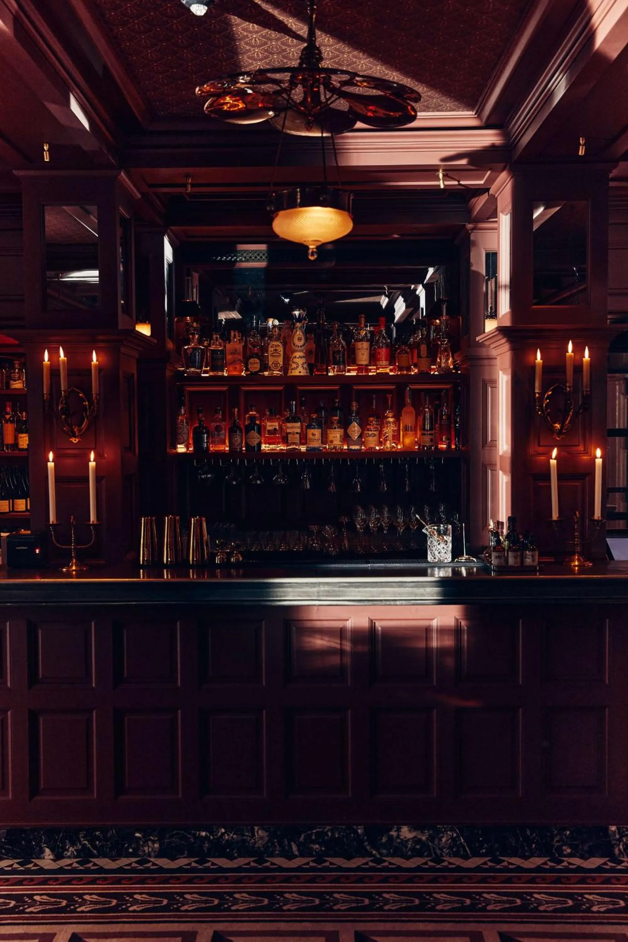 Lounge or bar in At Sloane