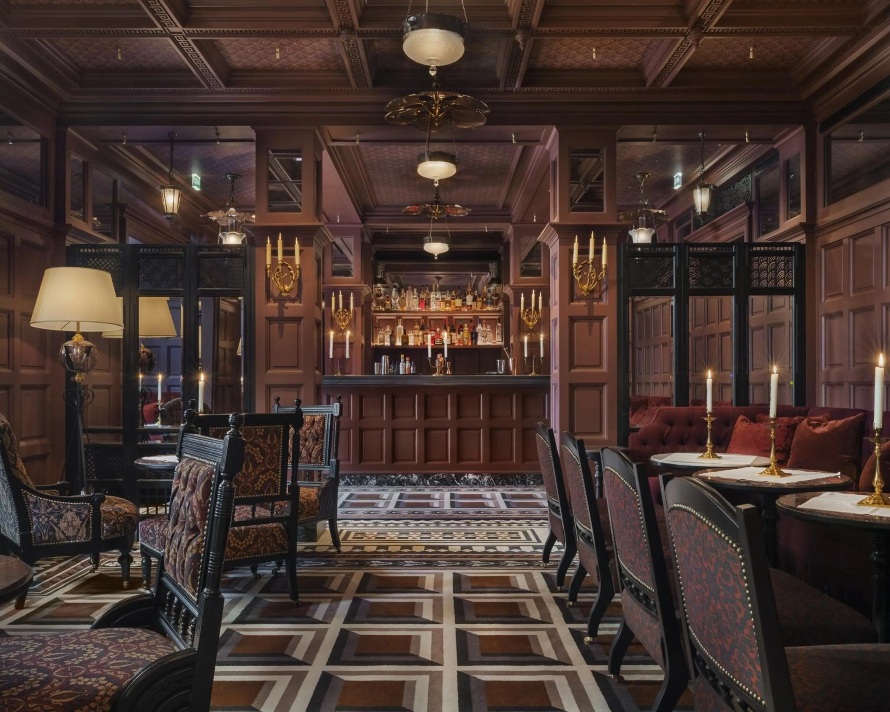 Lounge or bar in At Sloane