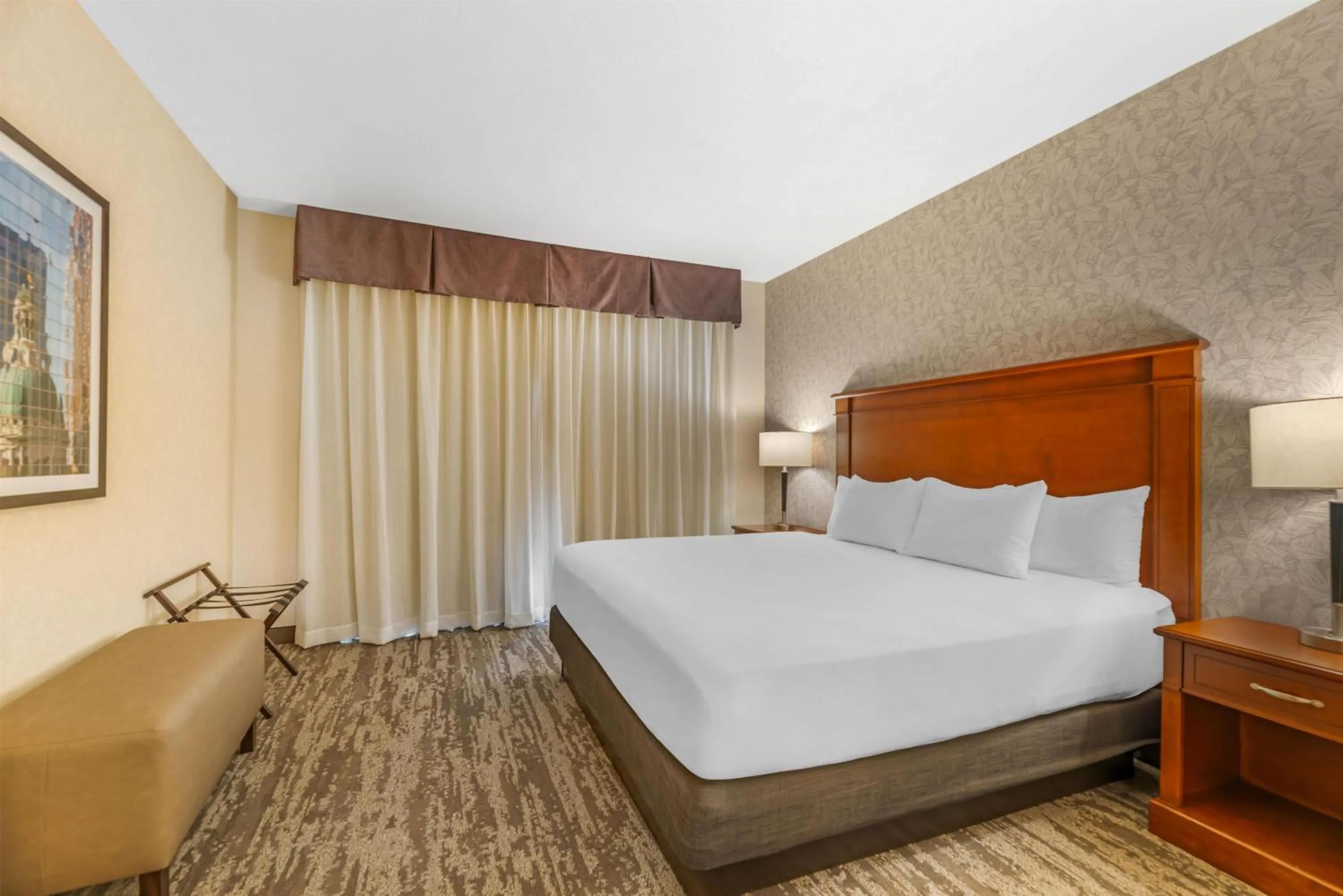 Bedroom, Bed in Drury Plaza Hotel St Louis Brentwood