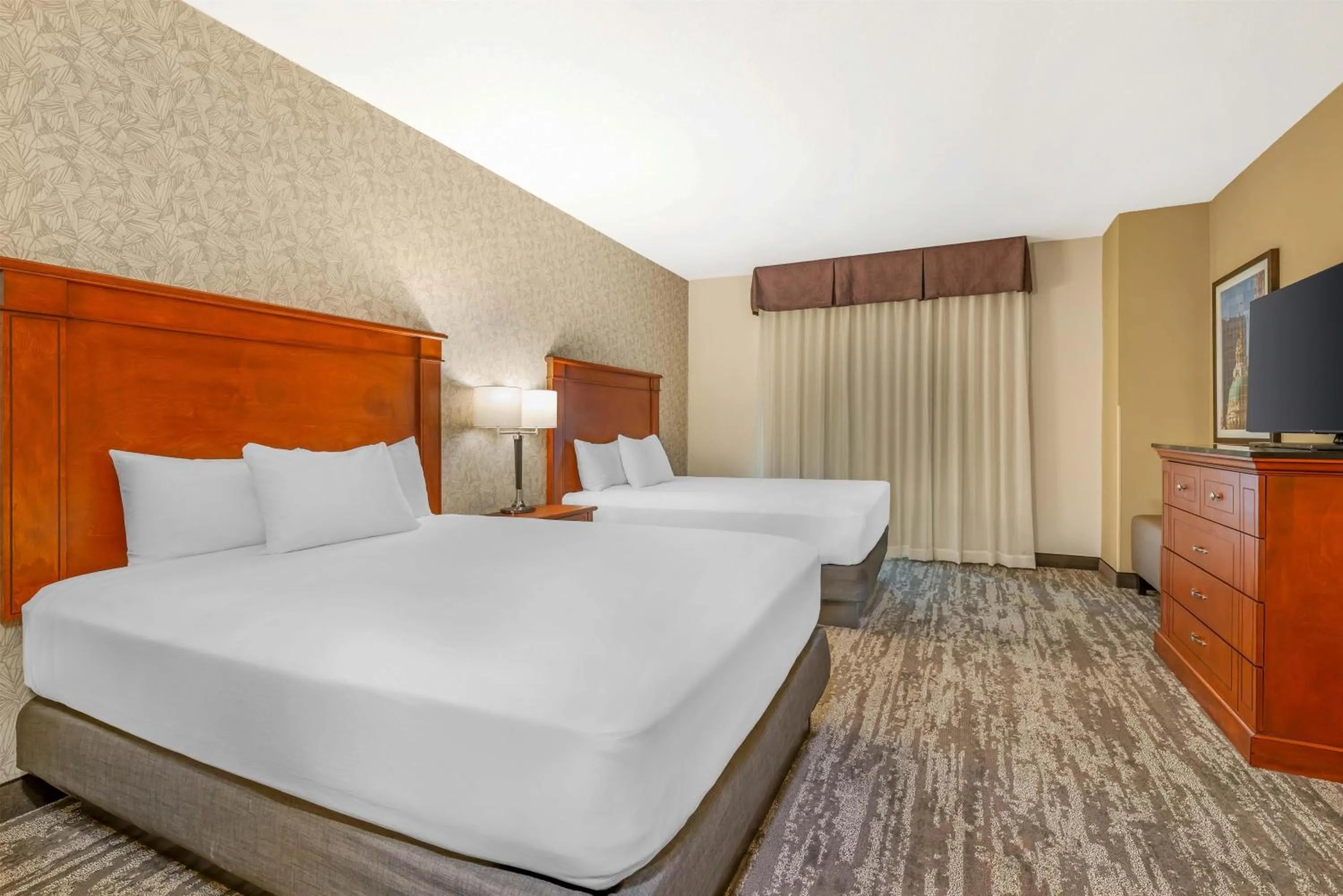 Bedroom, Bed in Drury Plaza Hotel St Louis Brentwood