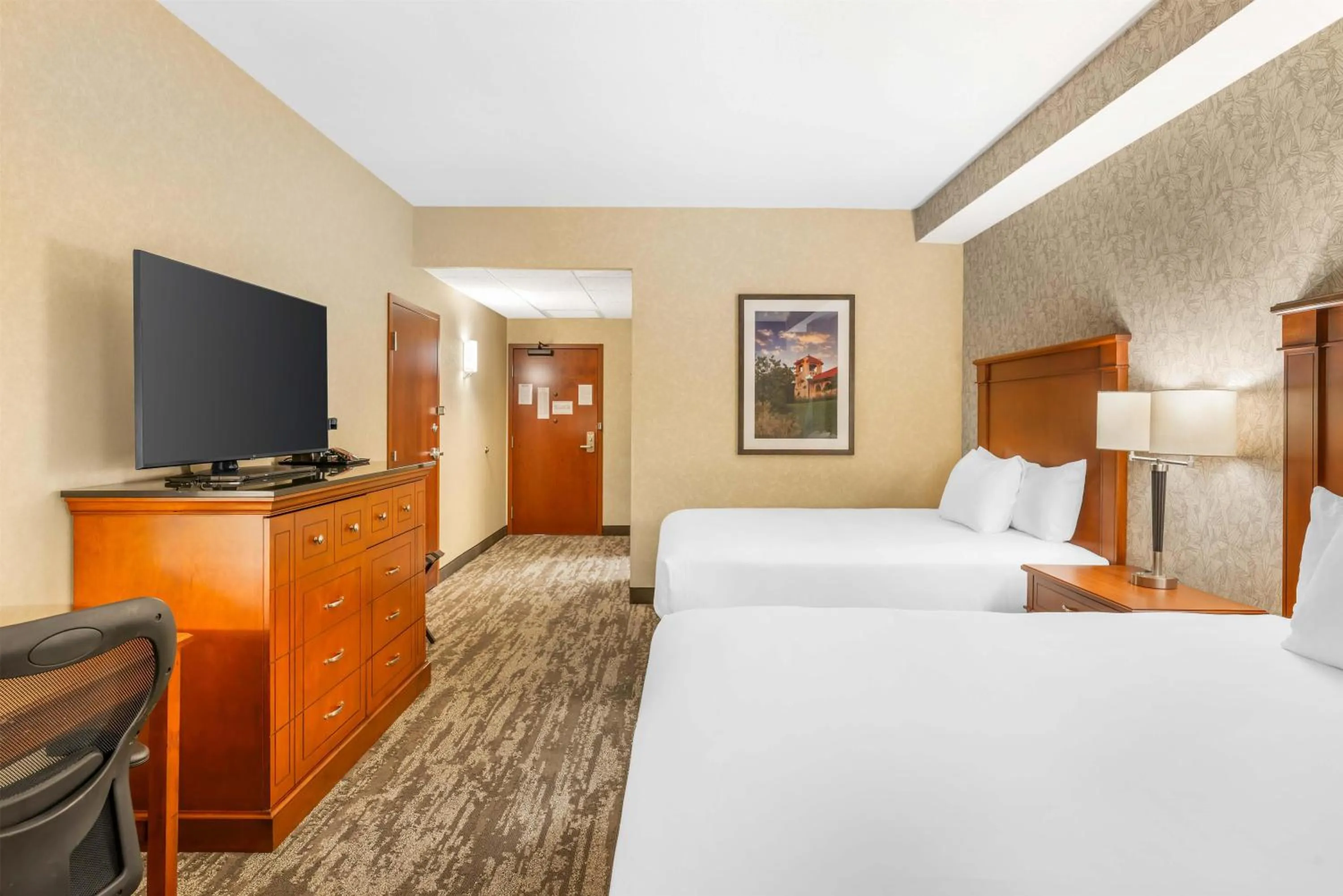 Bedroom, Bed in Drury Plaza Hotel St Louis Brentwood